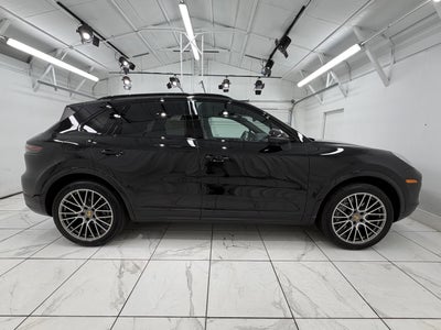 2023 Porsche Cayenne Platinum Edition