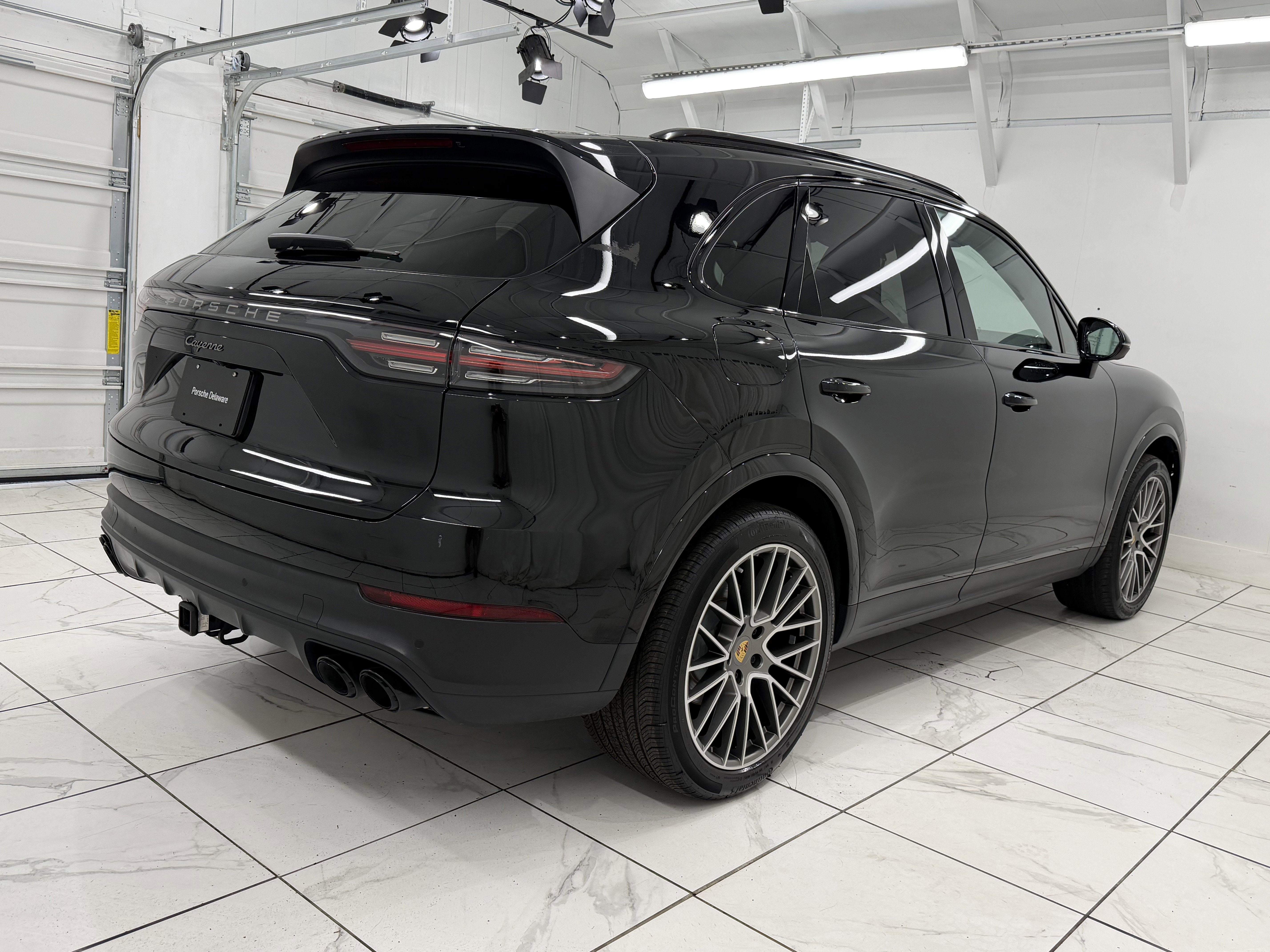2023 Porsche Cayenne Platinum Edition