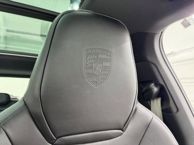 2023 Porsche Cayenne Platinum Edition