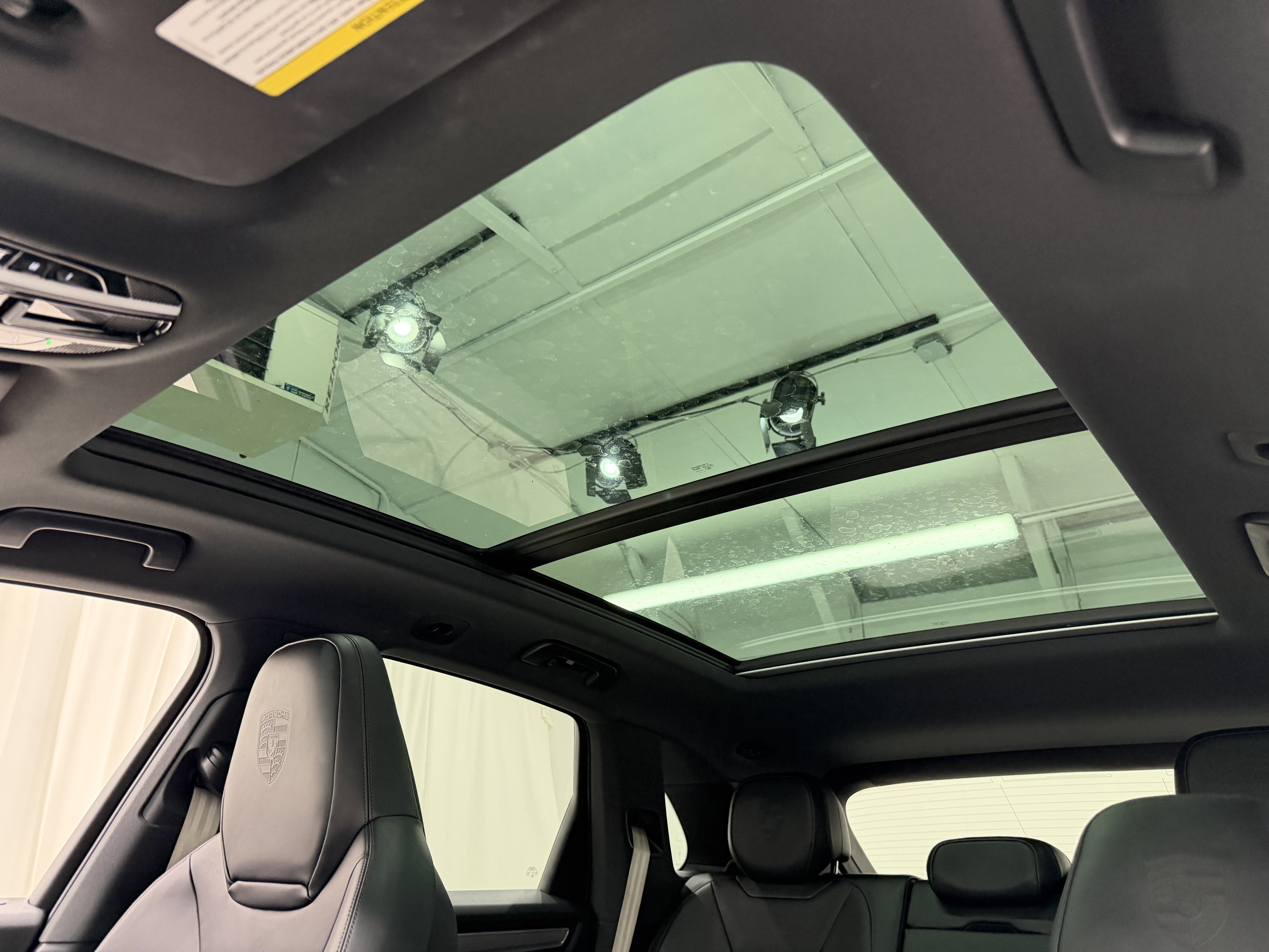 2023 Porsche Cayenne Platinum Edition