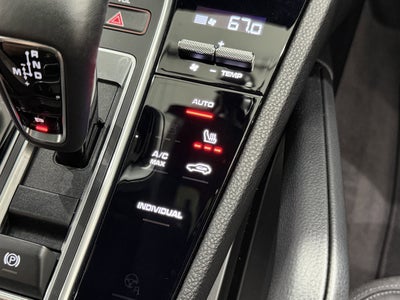 2023 Porsche Cayenne Platinum Edition