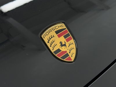 2023 Porsche Cayenne Platinum Edition