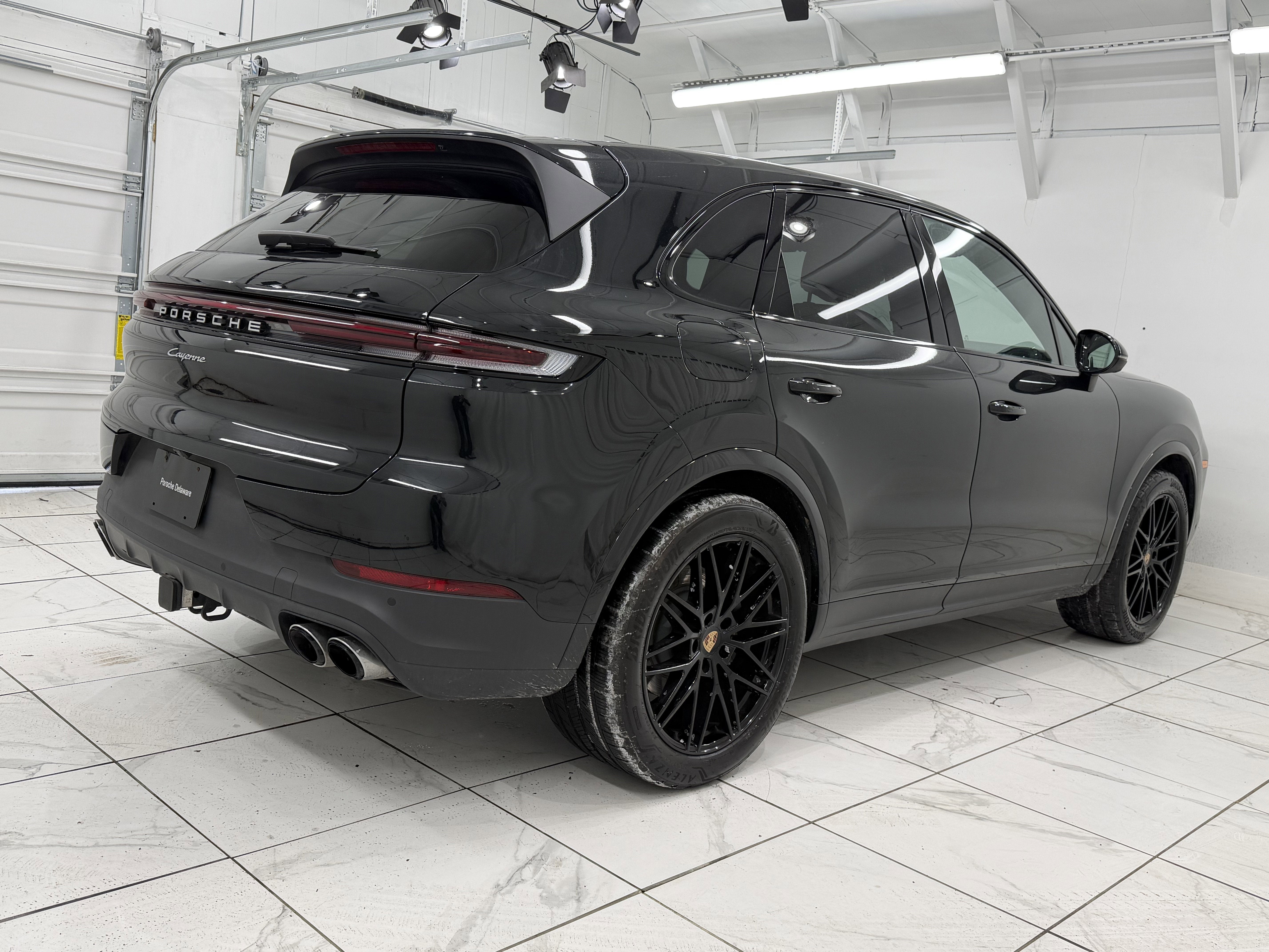 2025 Porsche Cayenne AWD