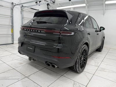 2025 Porsche Cayenne AWD