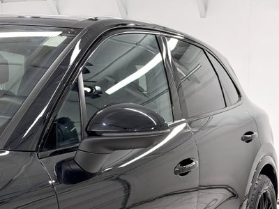 2025 Porsche Cayenne AWD