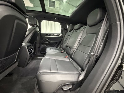 2025 Porsche Cayenne AWD