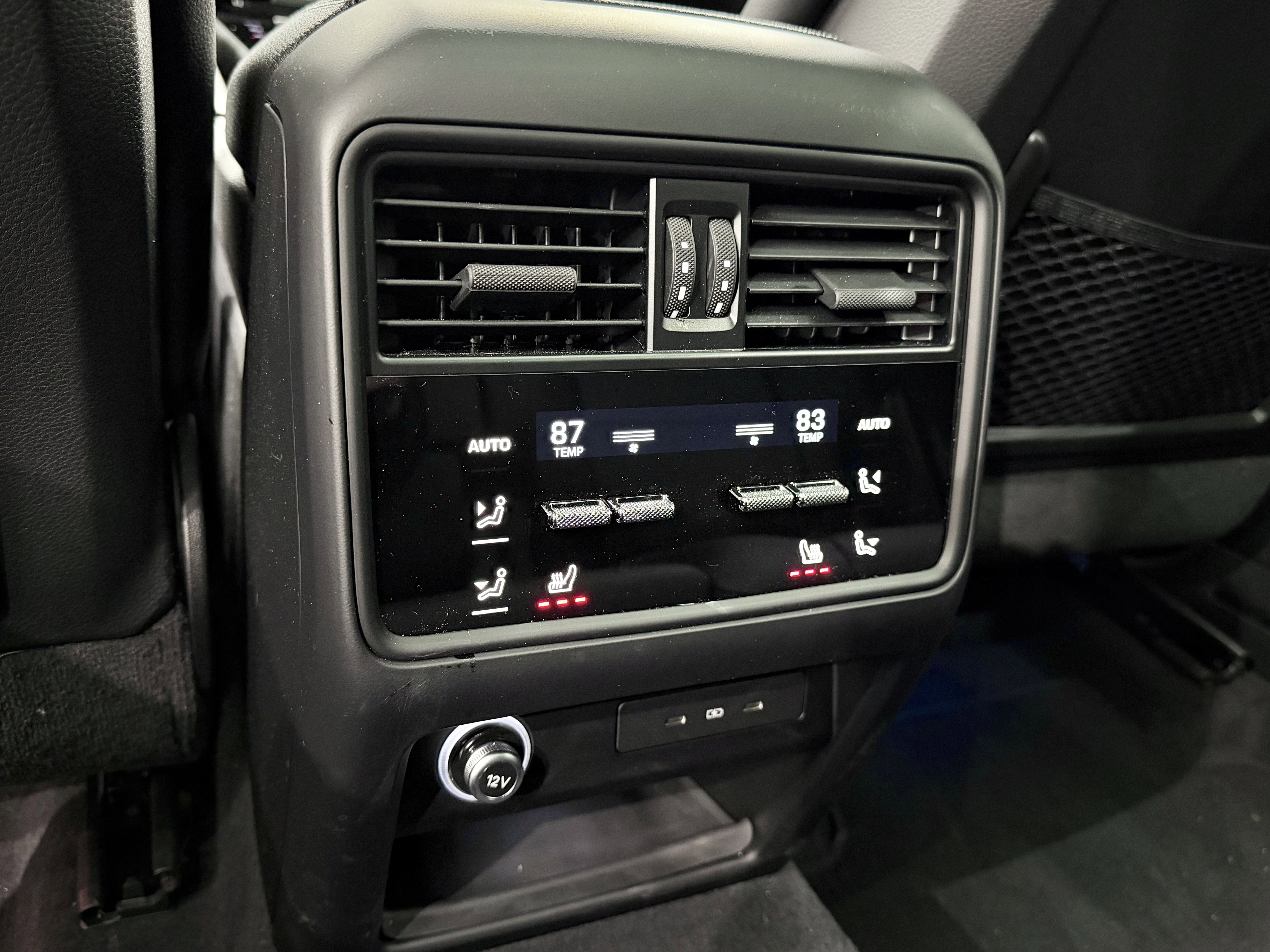 2025 Porsche Cayenne AWD