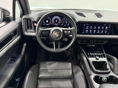 2025 Porsche Cayenne AWD