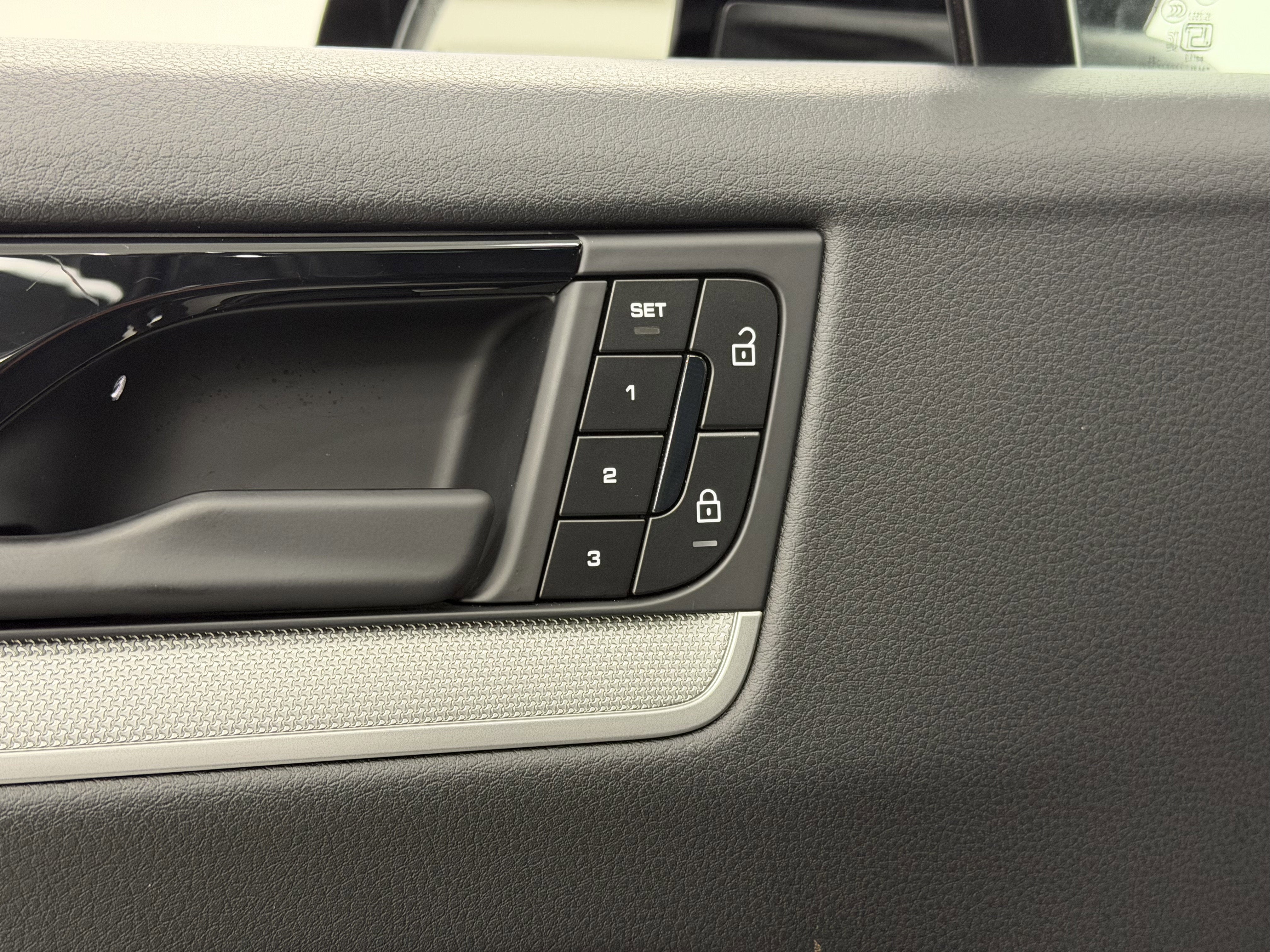 2025 Porsche Cayenne AWD