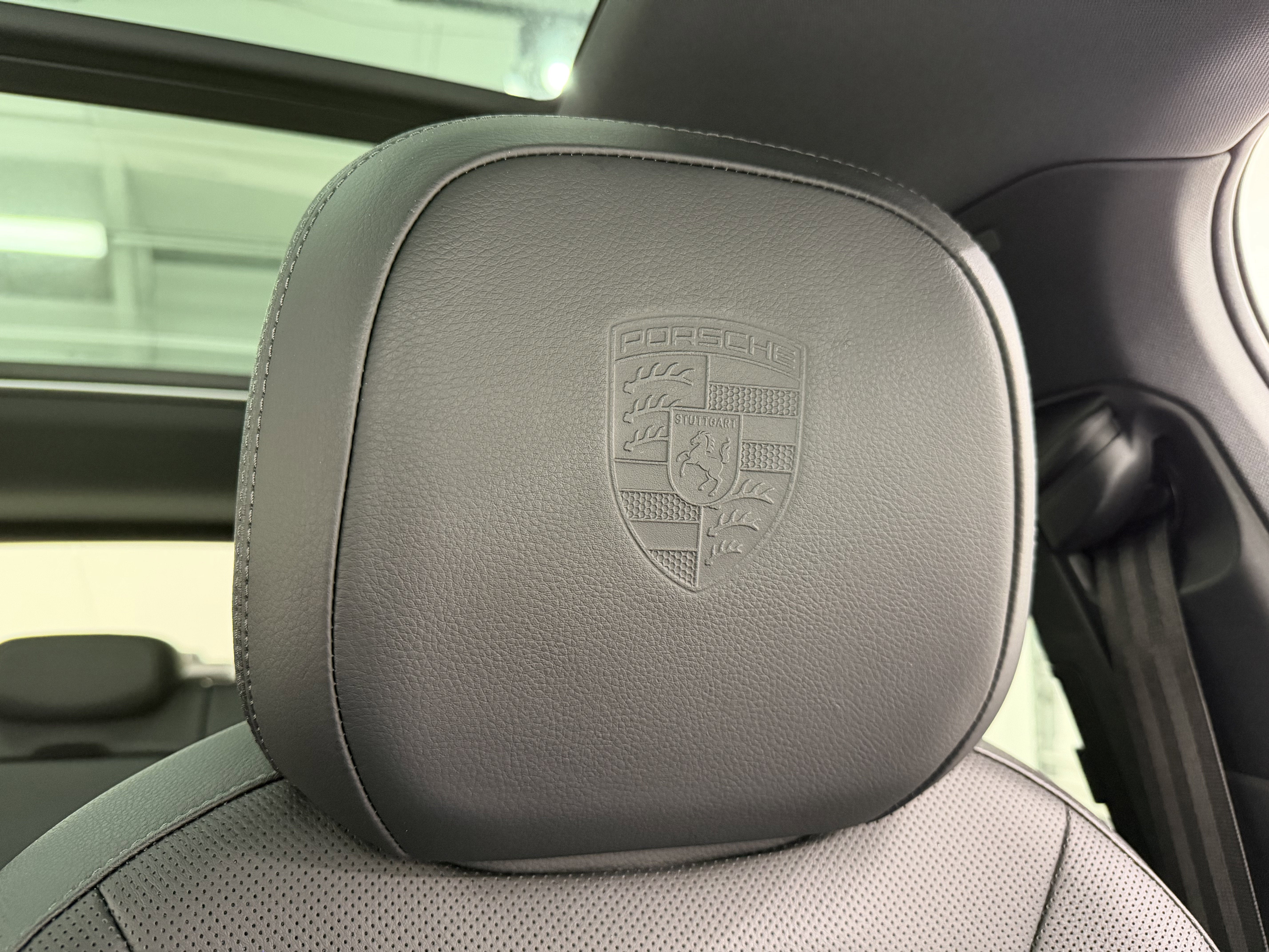 2025 Porsche Cayenne AWD