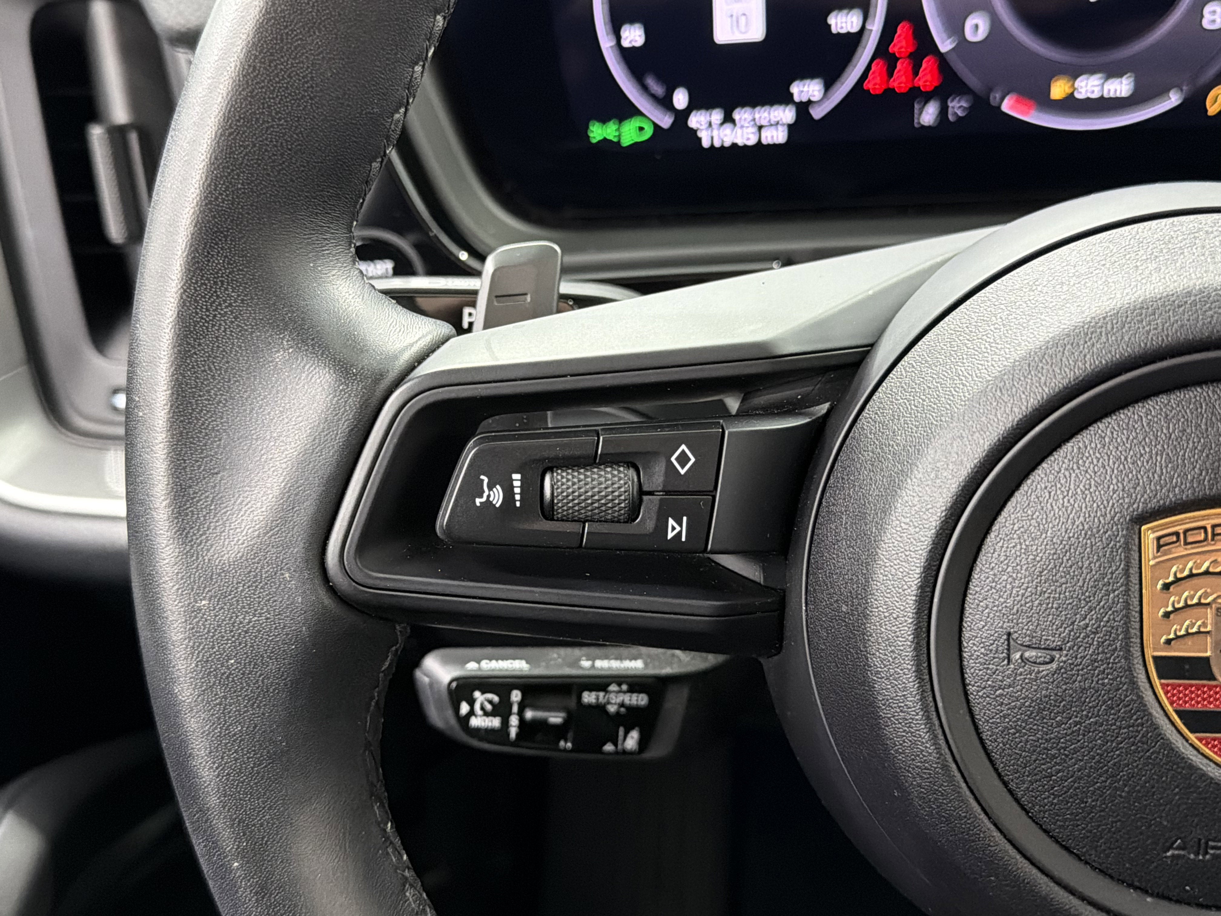 2025 Porsche Cayenne AWD