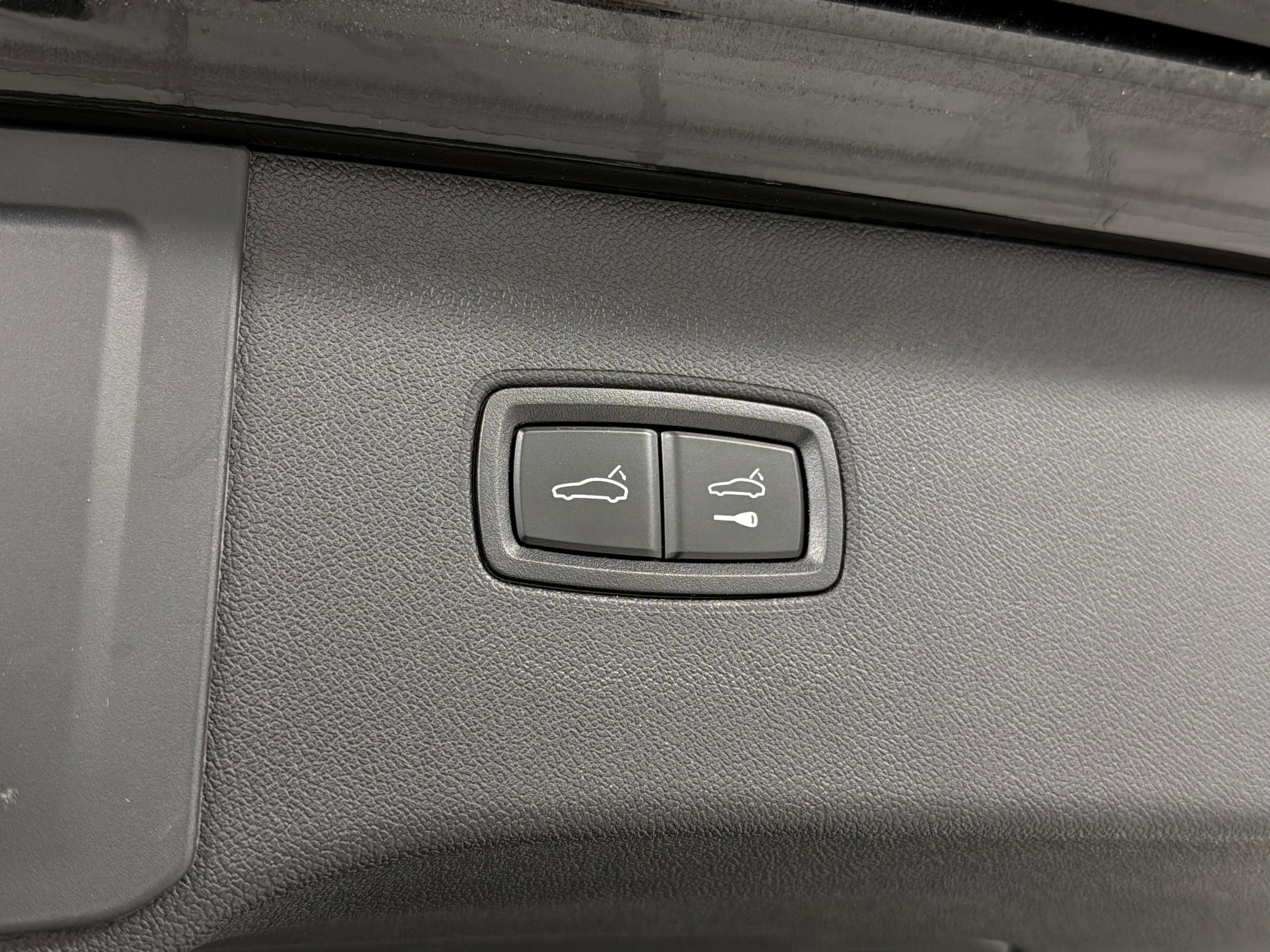 2025 Porsche Cayenne AWD