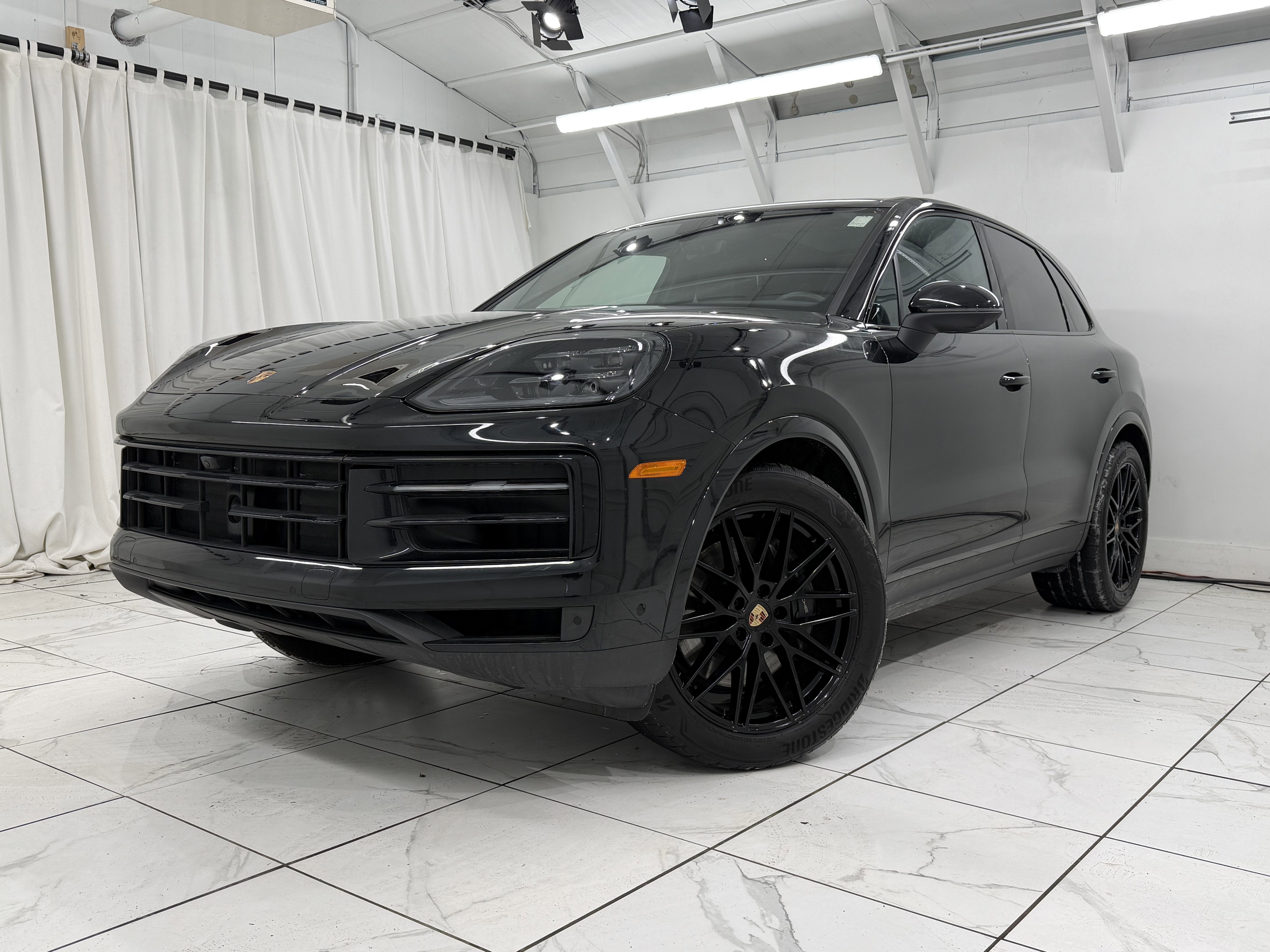 2025 Porsche Cayenne AWD