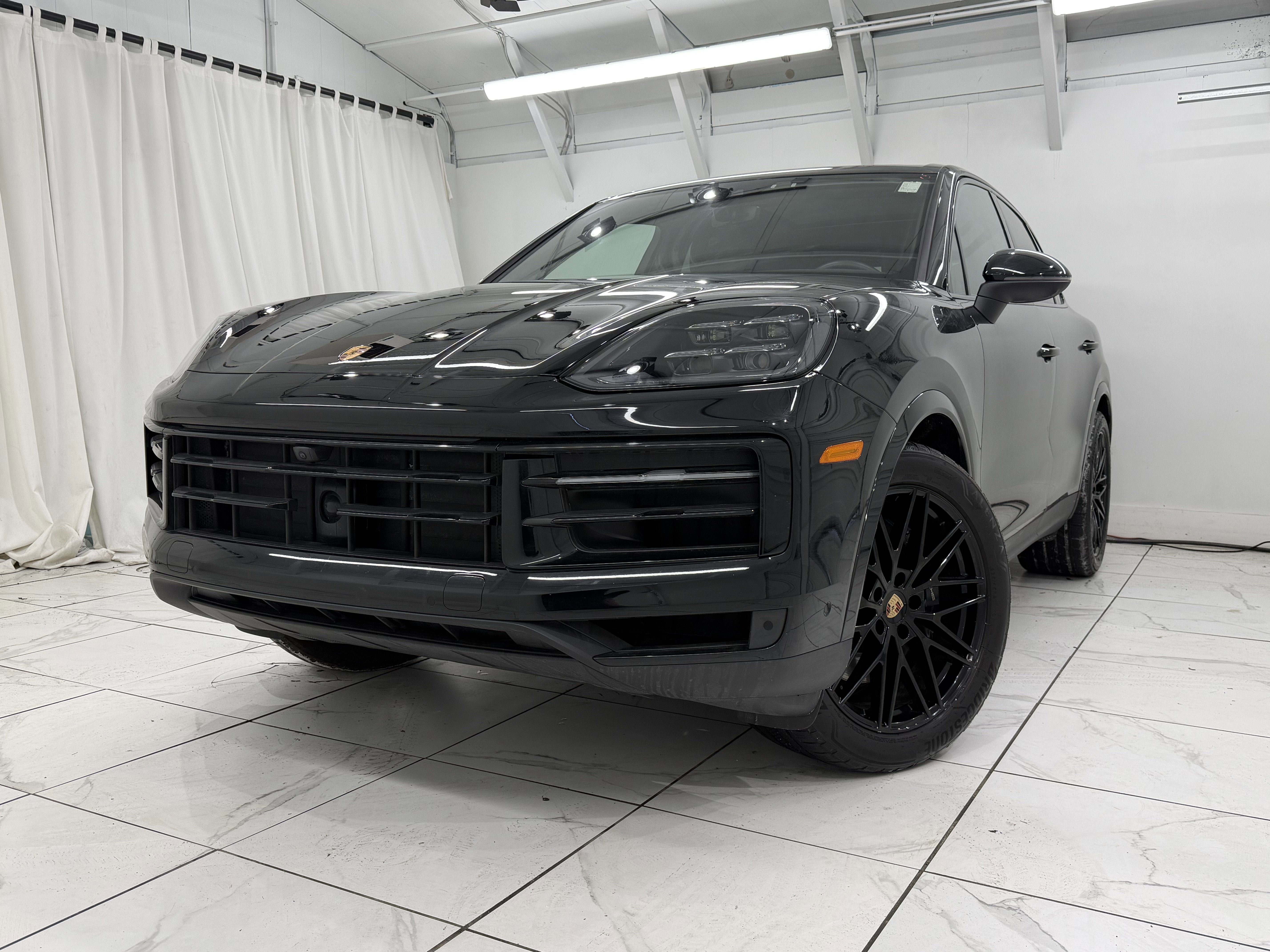 2025 Porsche Cayenne AWD
