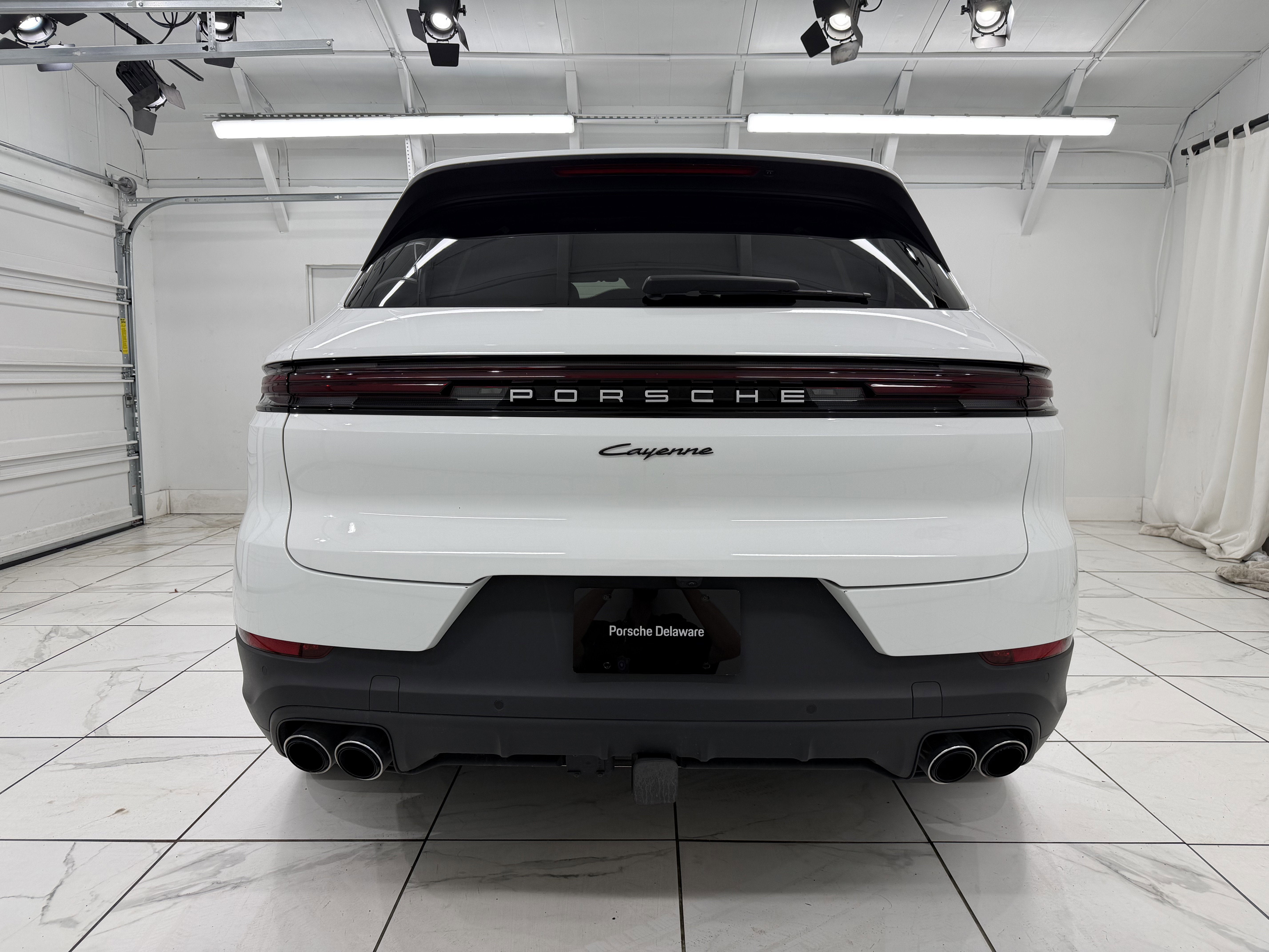 2025 Porsche Cayenne AWD