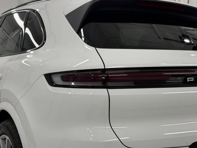 2025 Porsche Cayenne AWD