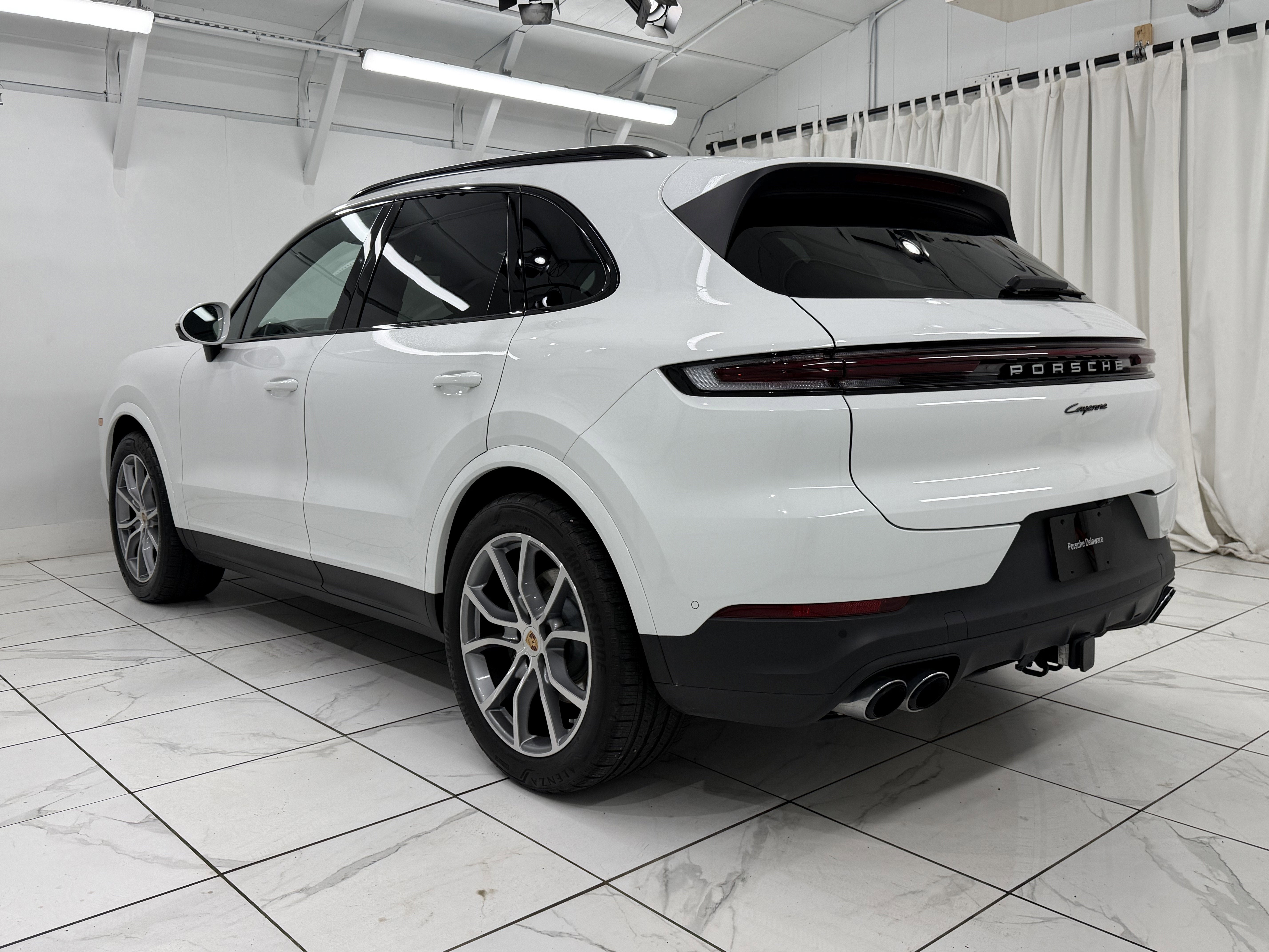 2025 Porsche Cayenne AWD