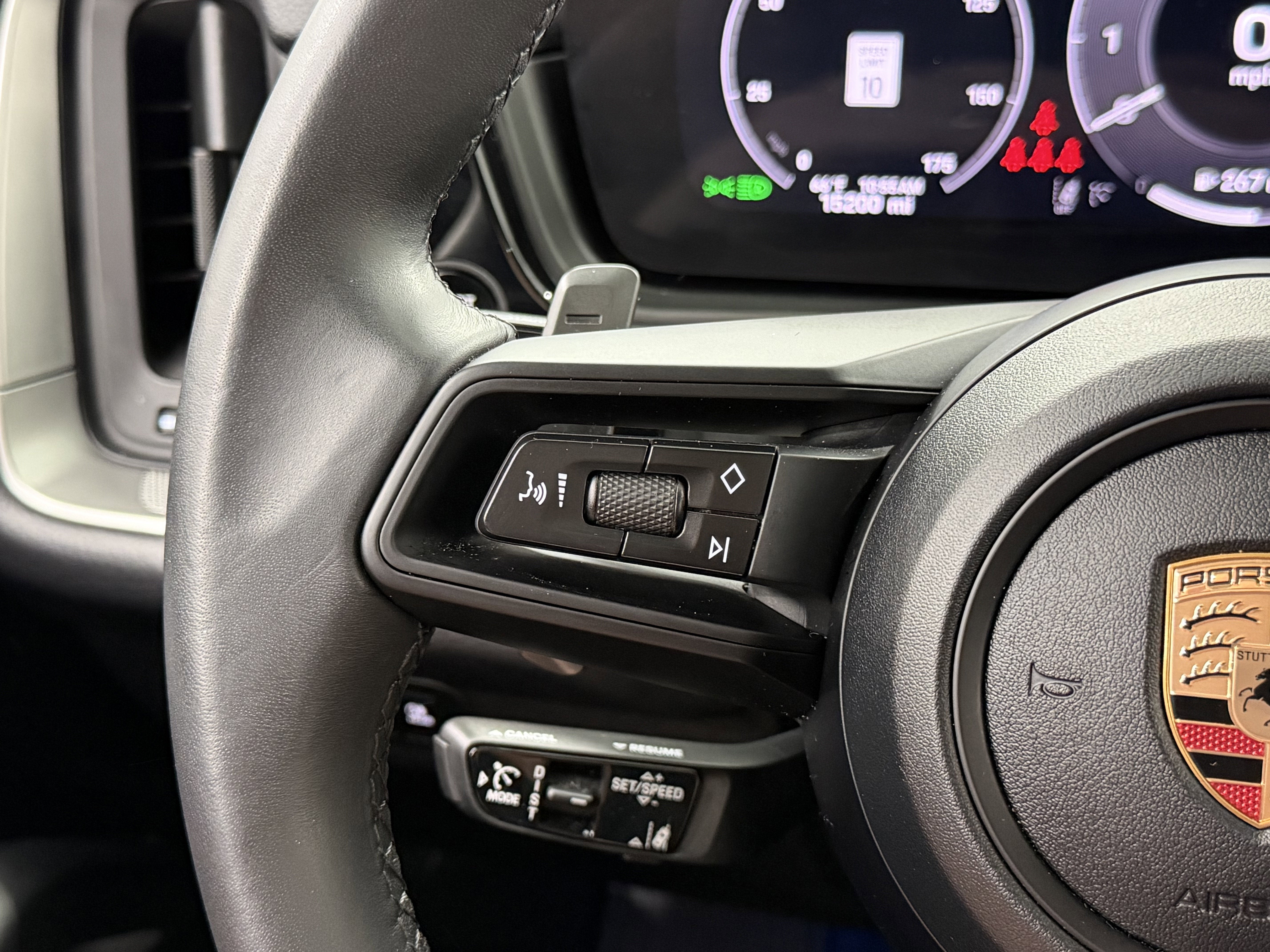 2025 Porsche Cayenne AWD