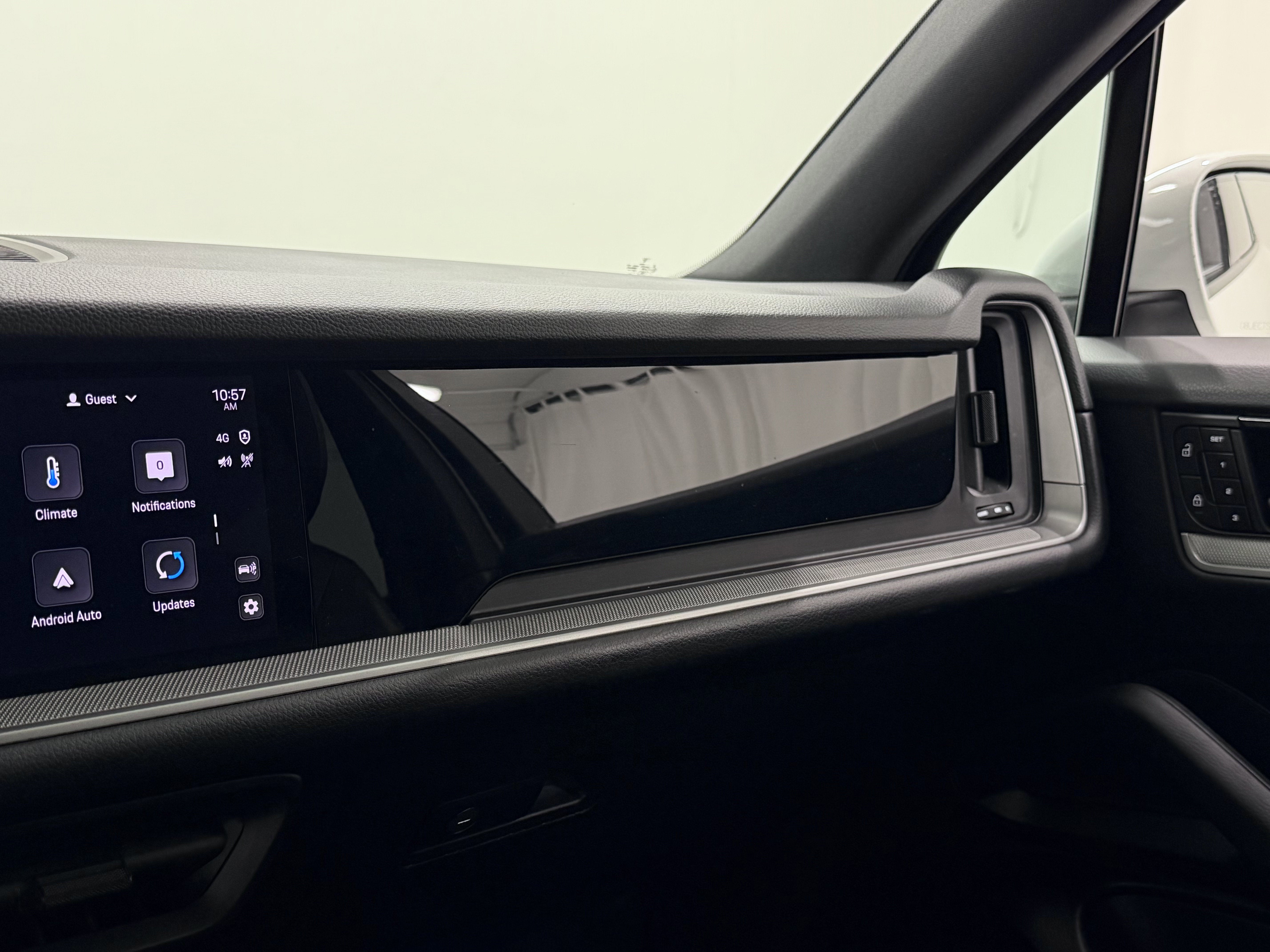 2025 Porsche Cayenne AWD