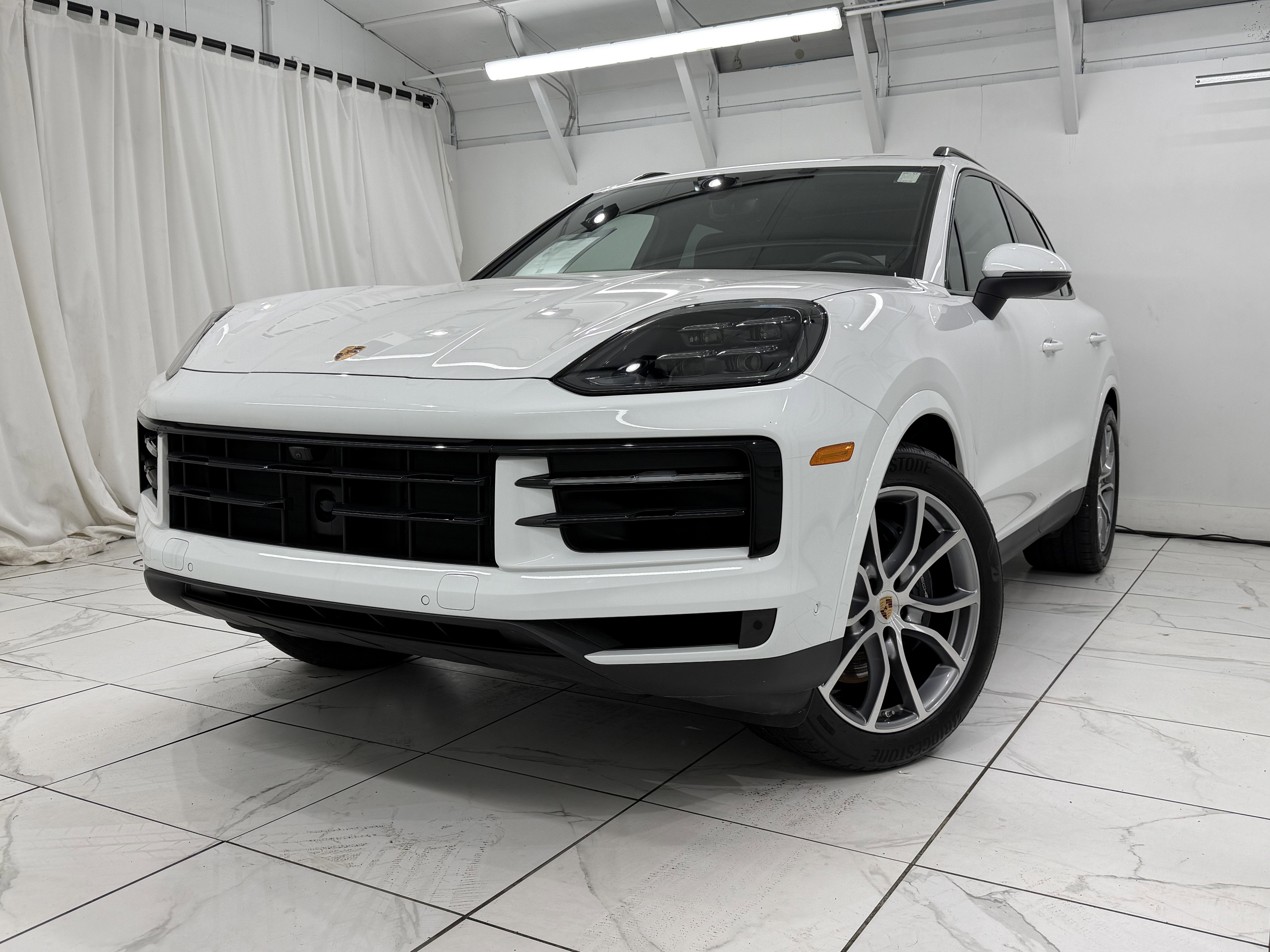 2025 Porsche Cayenne AWD