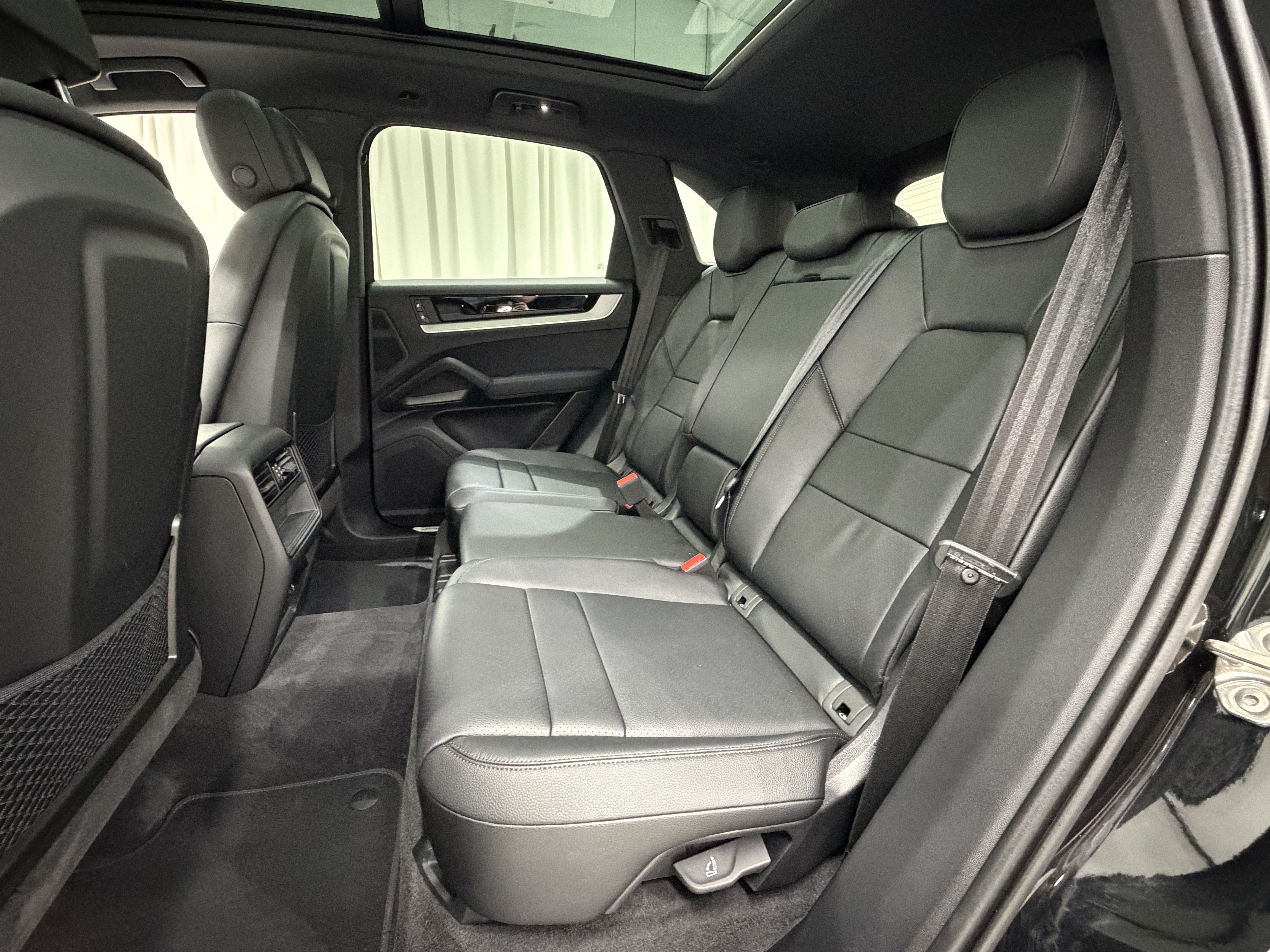 2026 Porsche Cayenne AWD