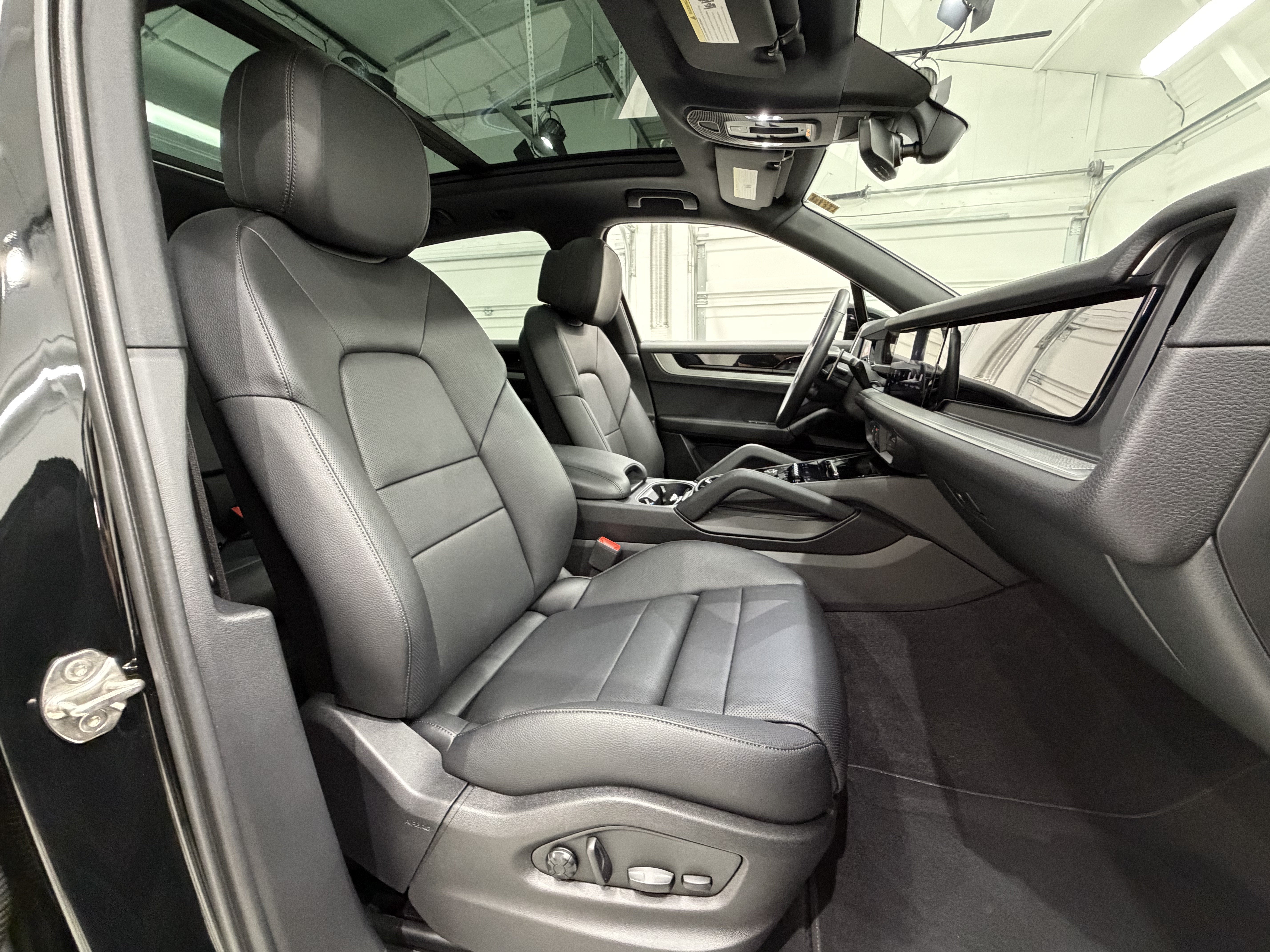 2026 Porsche Cayenne AWD
