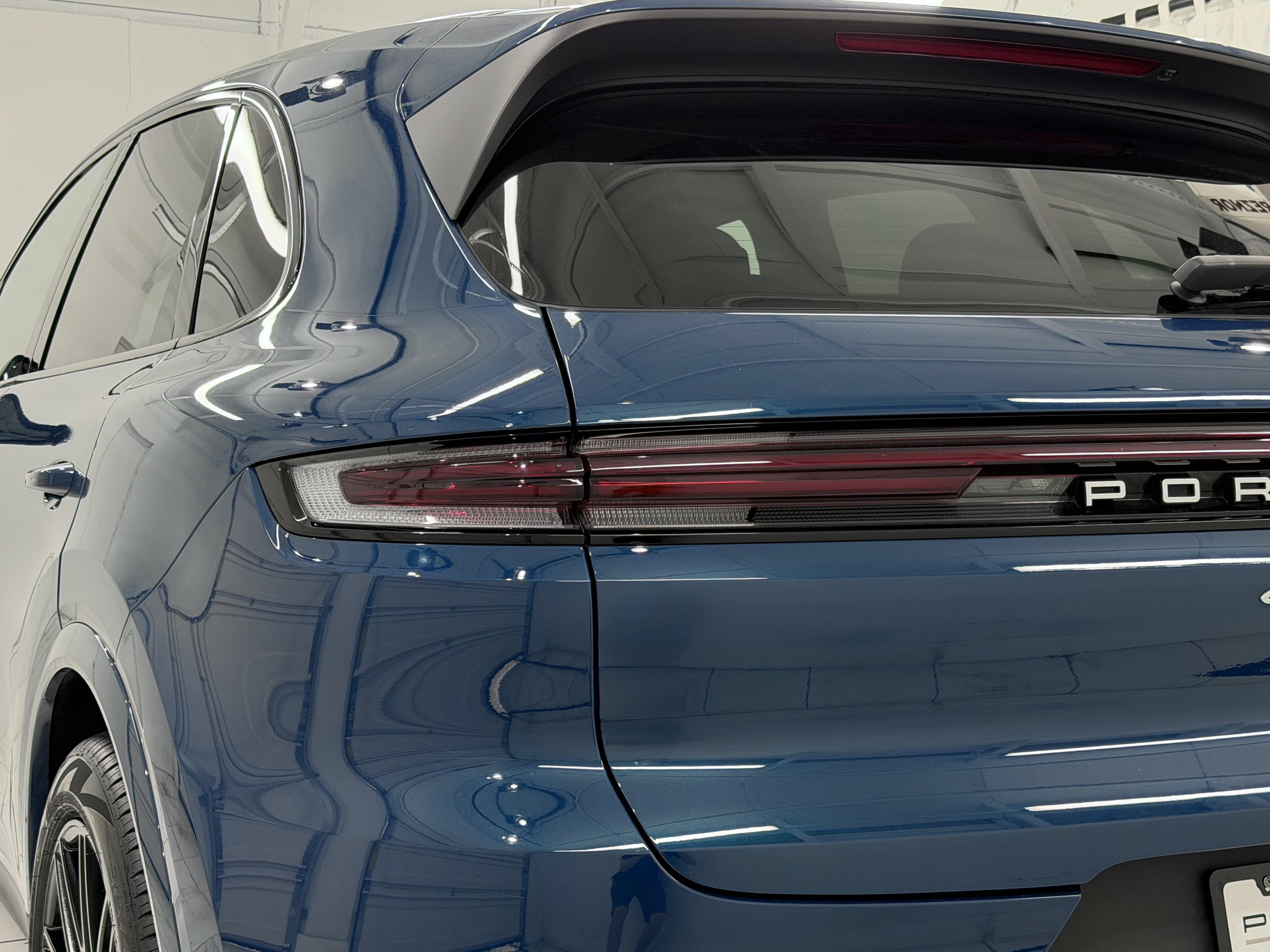 2024 Porsche Cayenne AWD