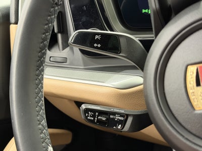 2024 Porsche Cayenne AWD