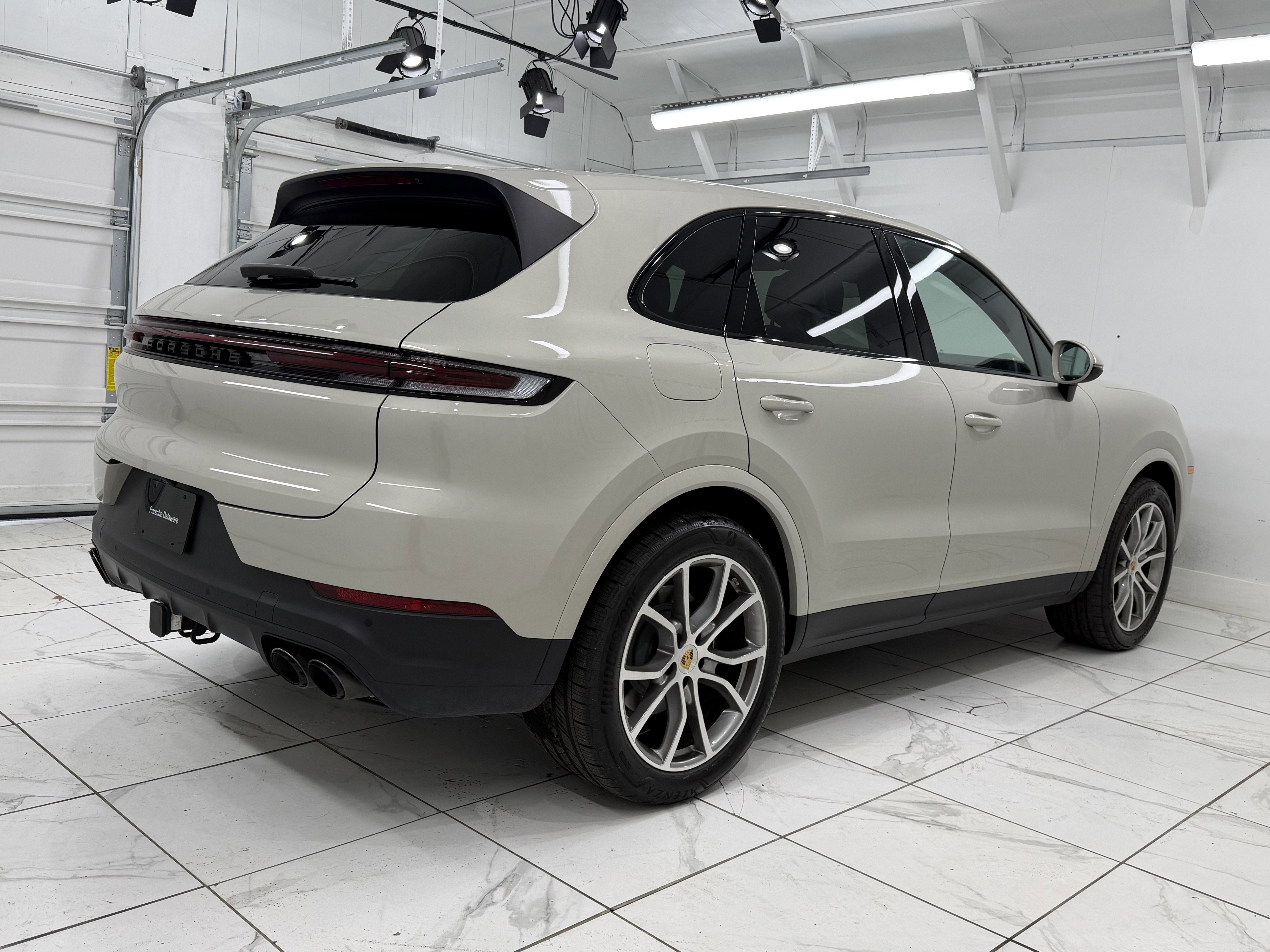 2024 Porsche Cayenne AWD