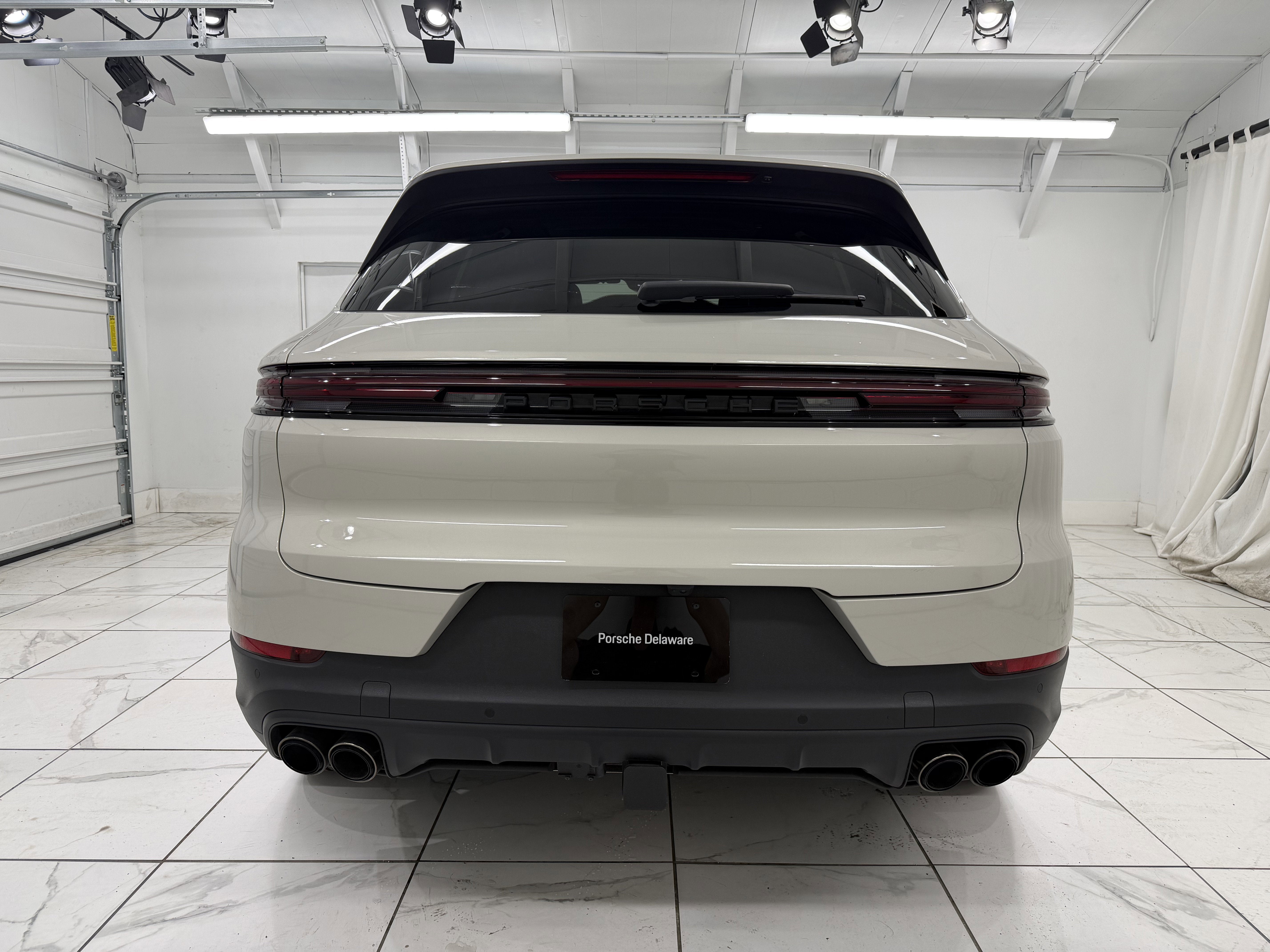 2024 Porsche Cayenne AWD