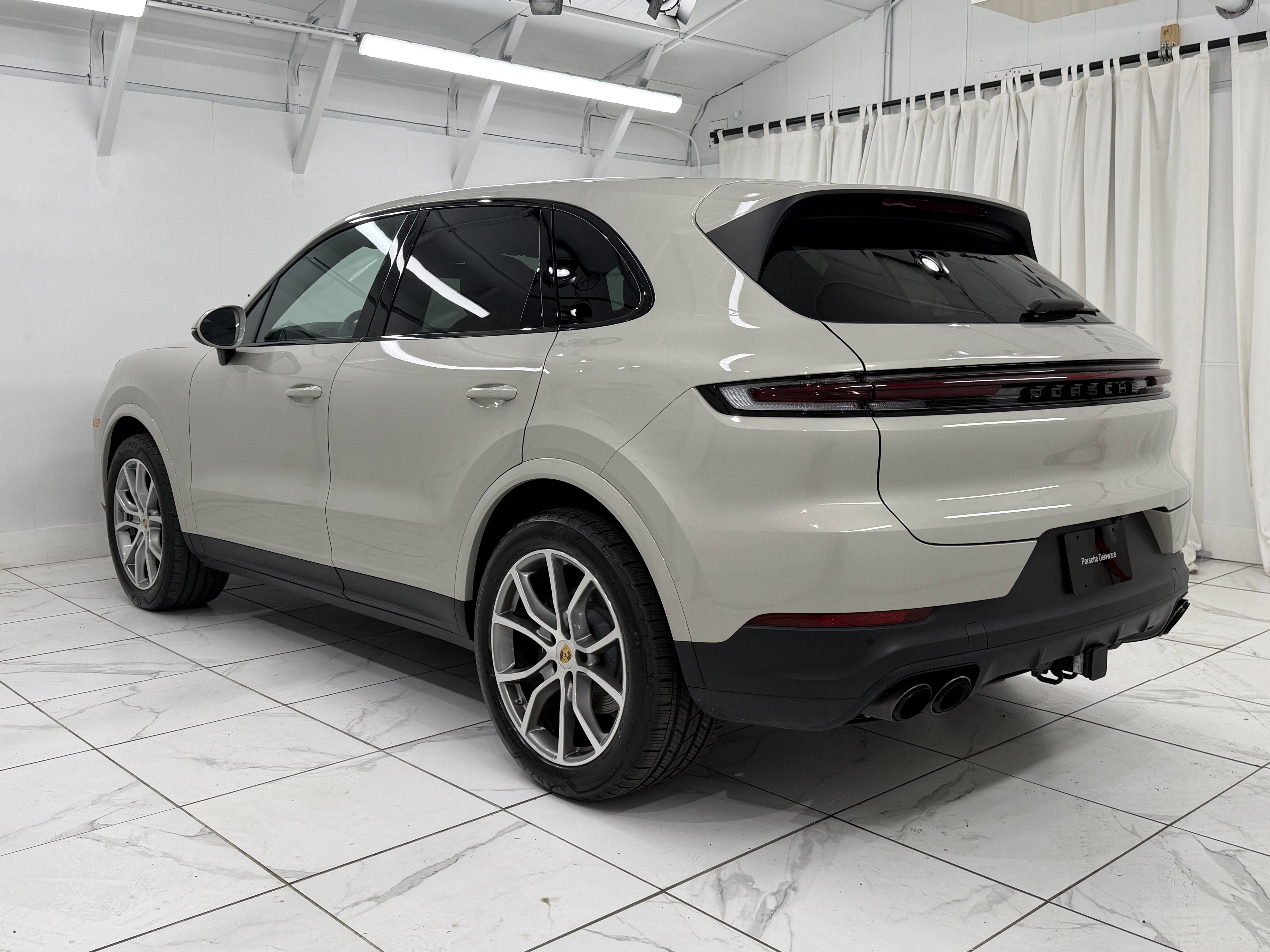 2024 Porsche Cayenne AWD