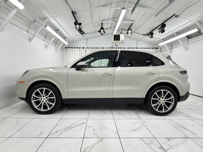 2024 Porsche Cayenne AWD
