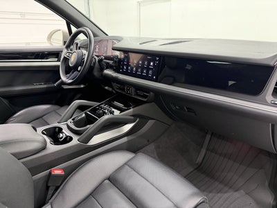 2024 Porsche Cayenne AWD