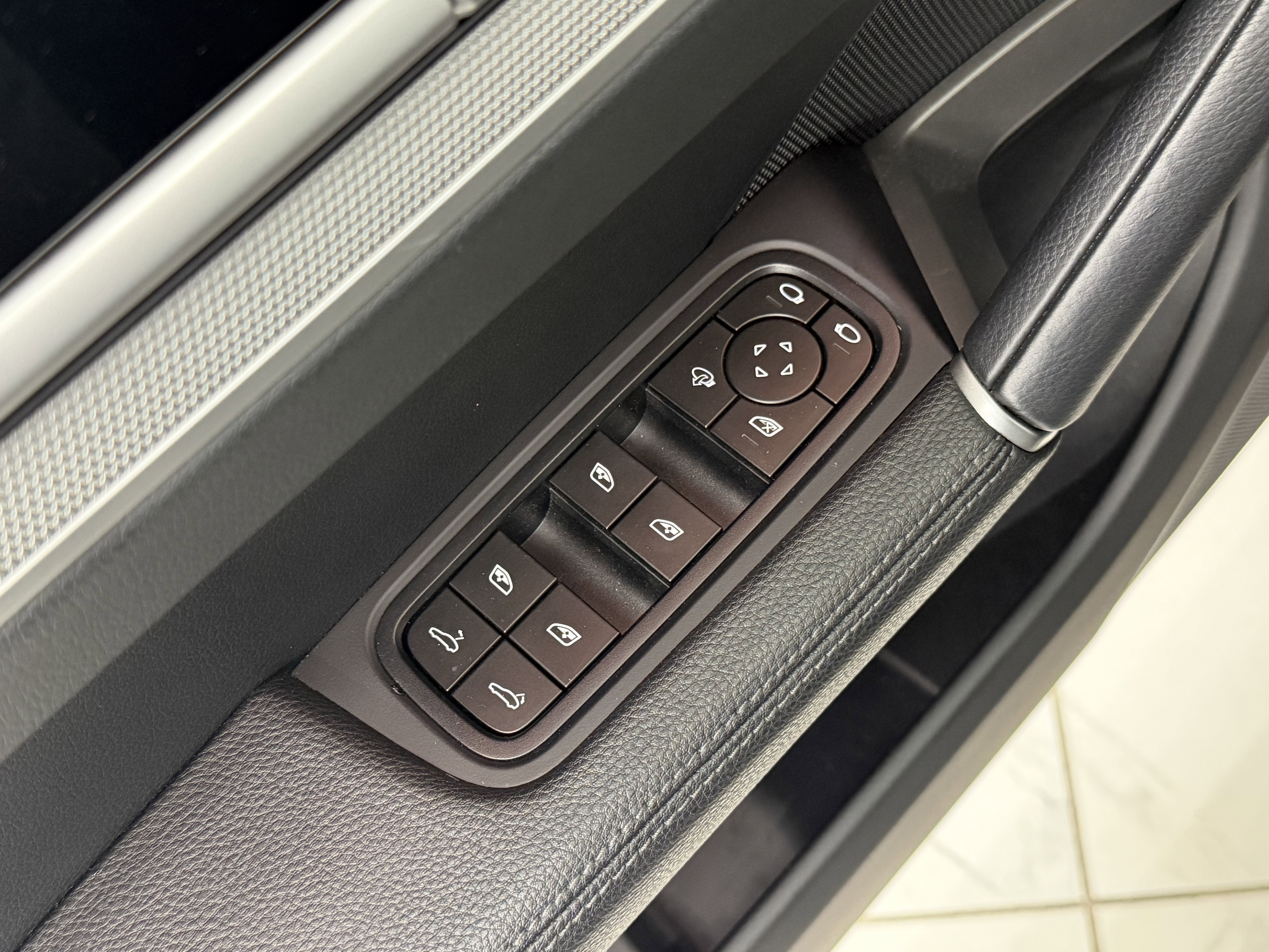 2024 Porsche Cayenne AWD