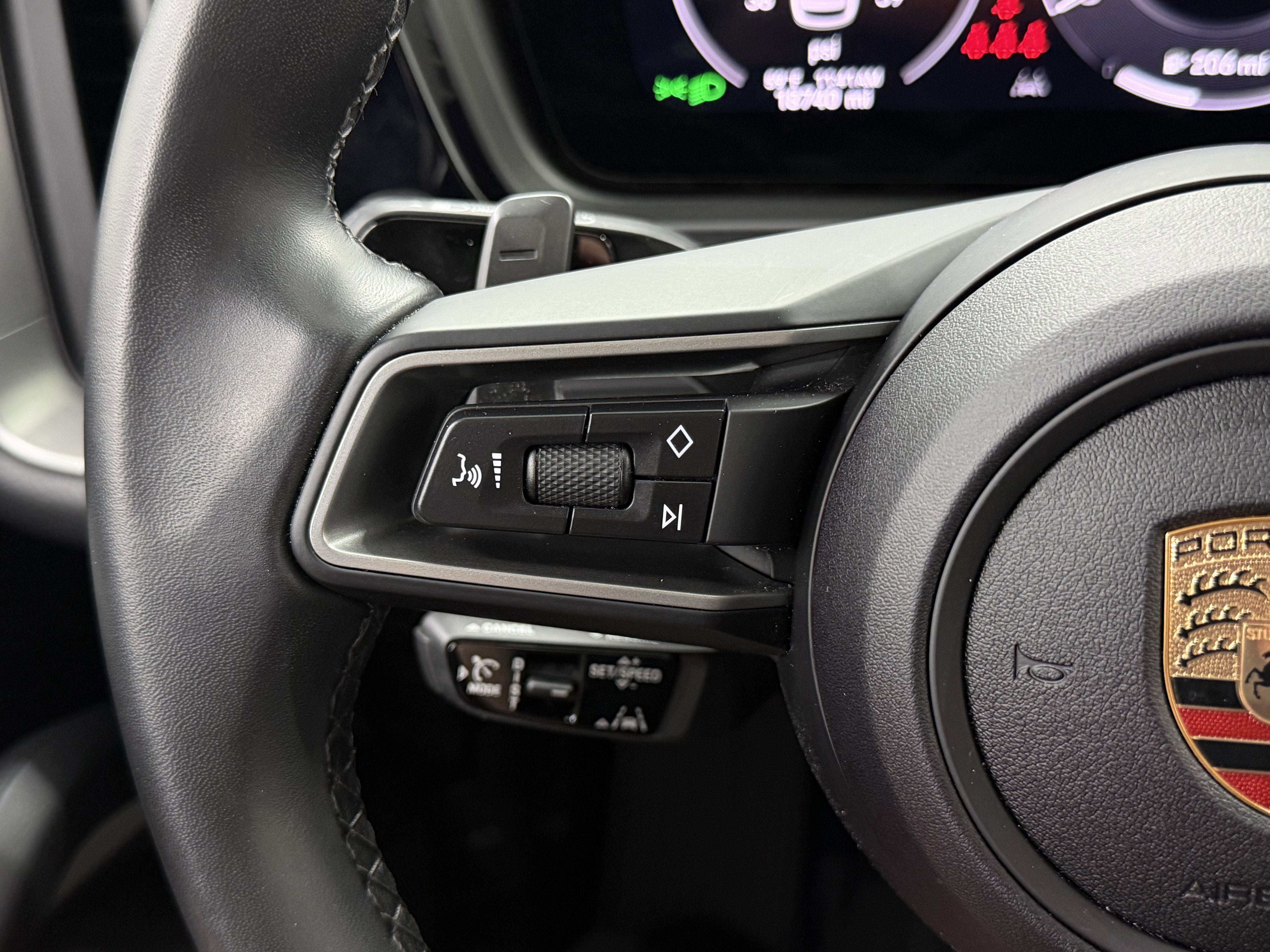 2024 Porsche Cayenne AWD