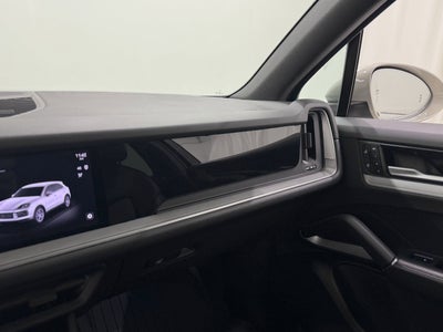2024 Porsche Cayenne AWD