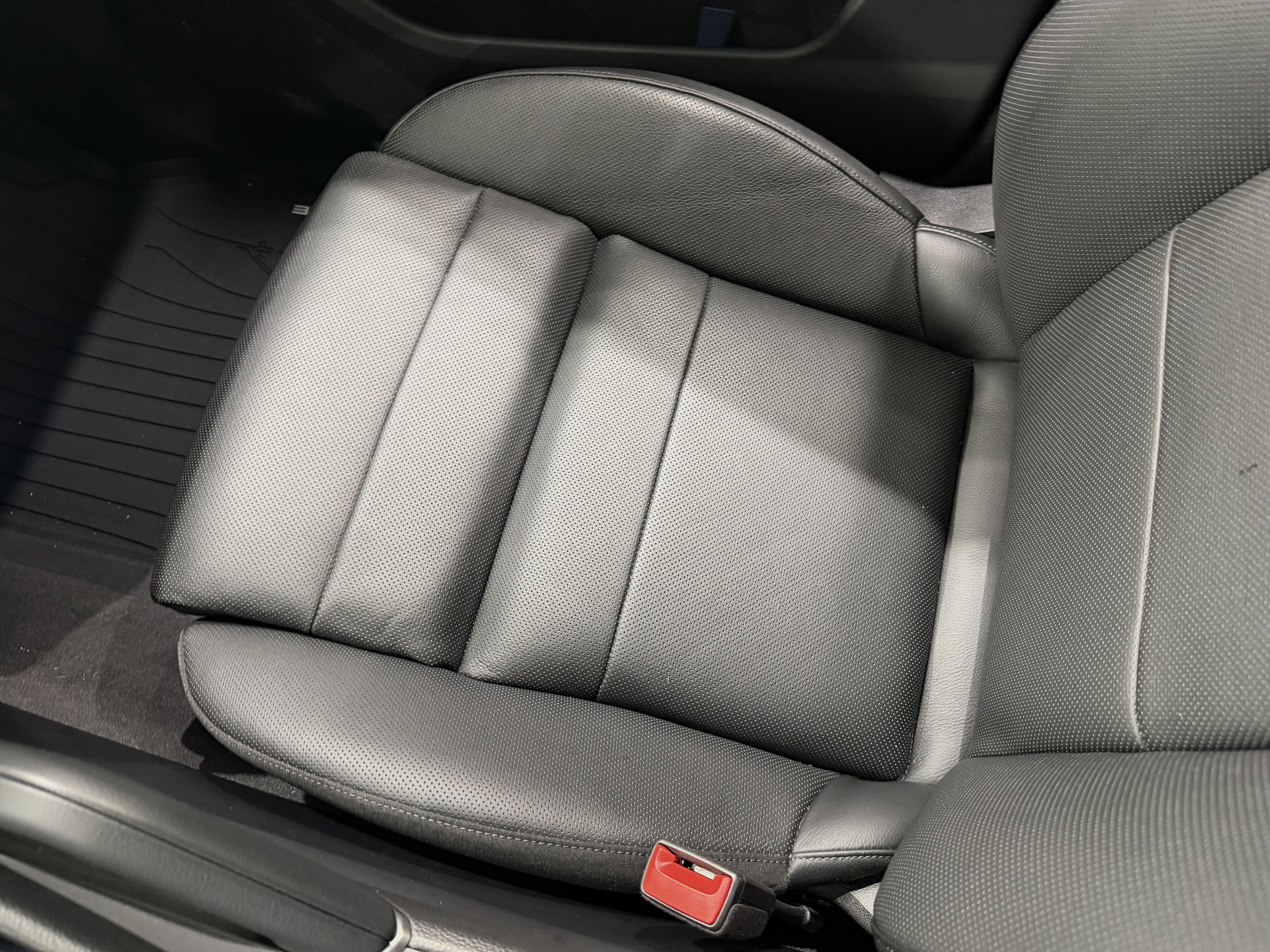 2024 Porsche Cayenne AWD