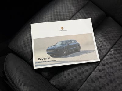 2024 Porsche Cayenne AWD