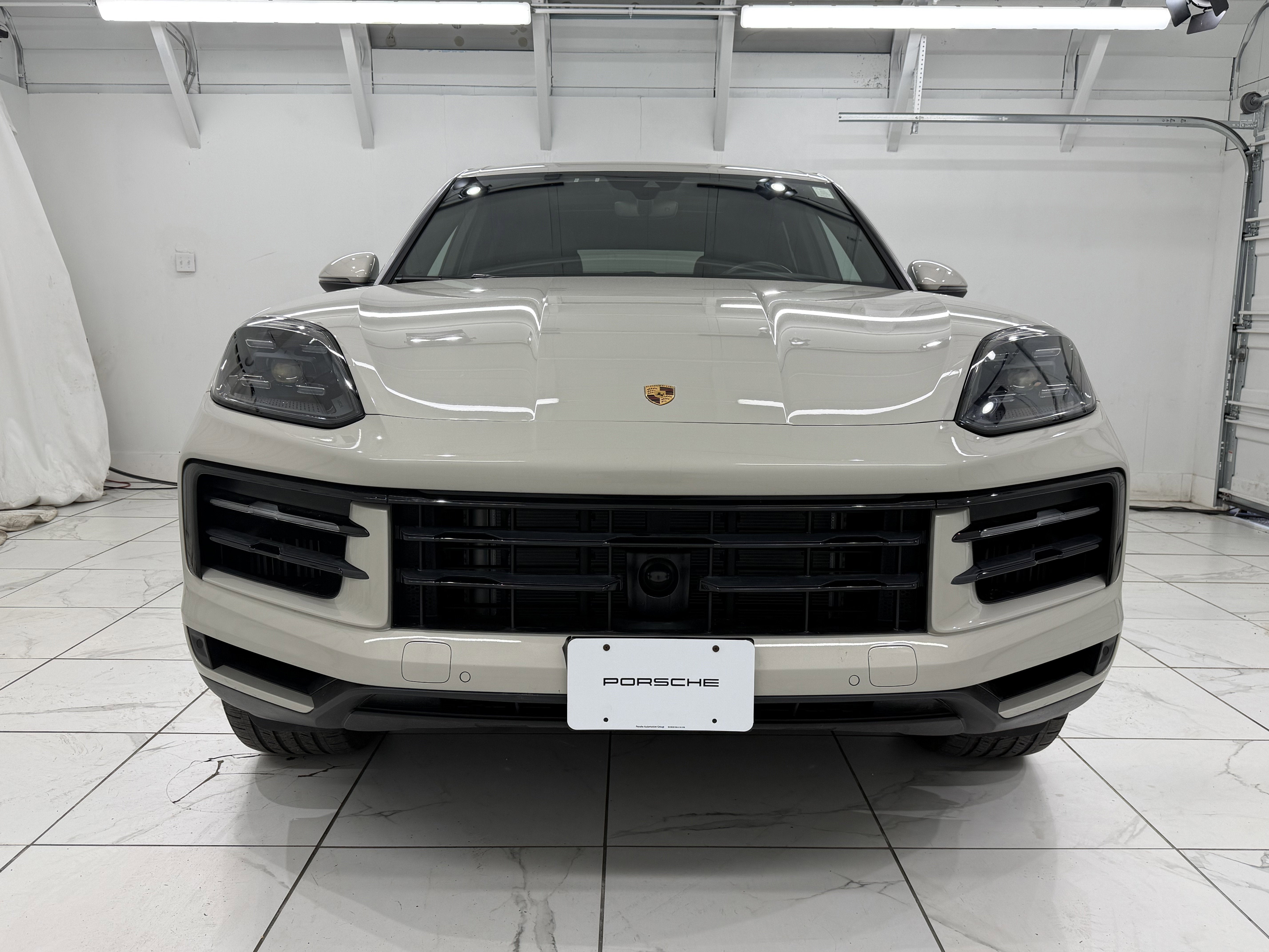 2024 Porsche Cayenne AWD