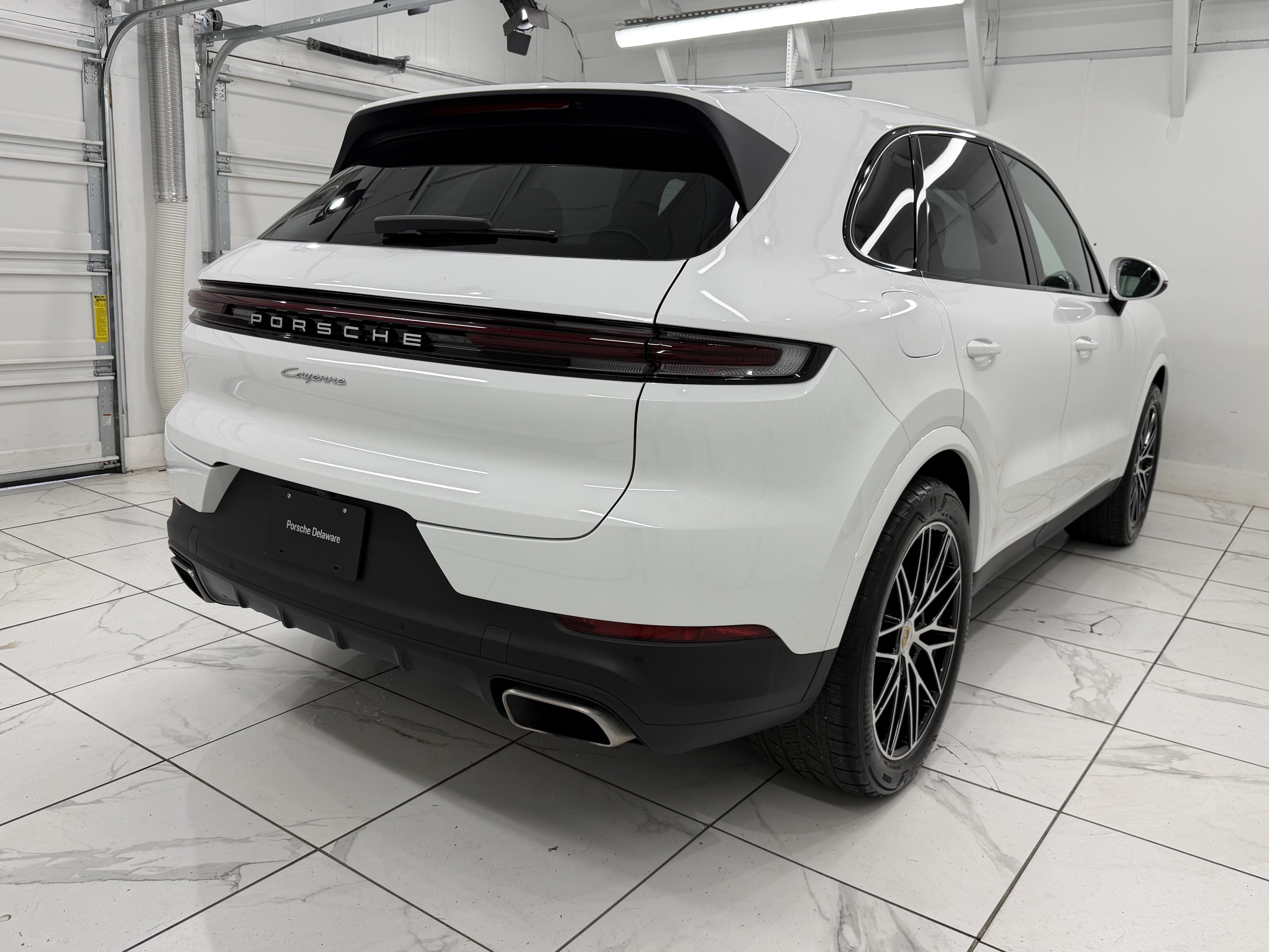2024 Porsche Cayenne AWD