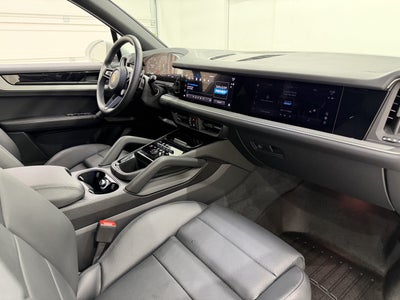 2024 Porsche Cayenne AWD