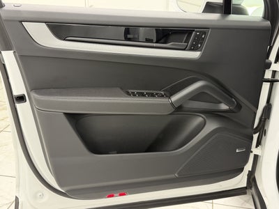2024 Porsche Cayenne AWD