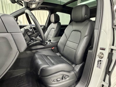 2024 Porsche Cayenne AWD