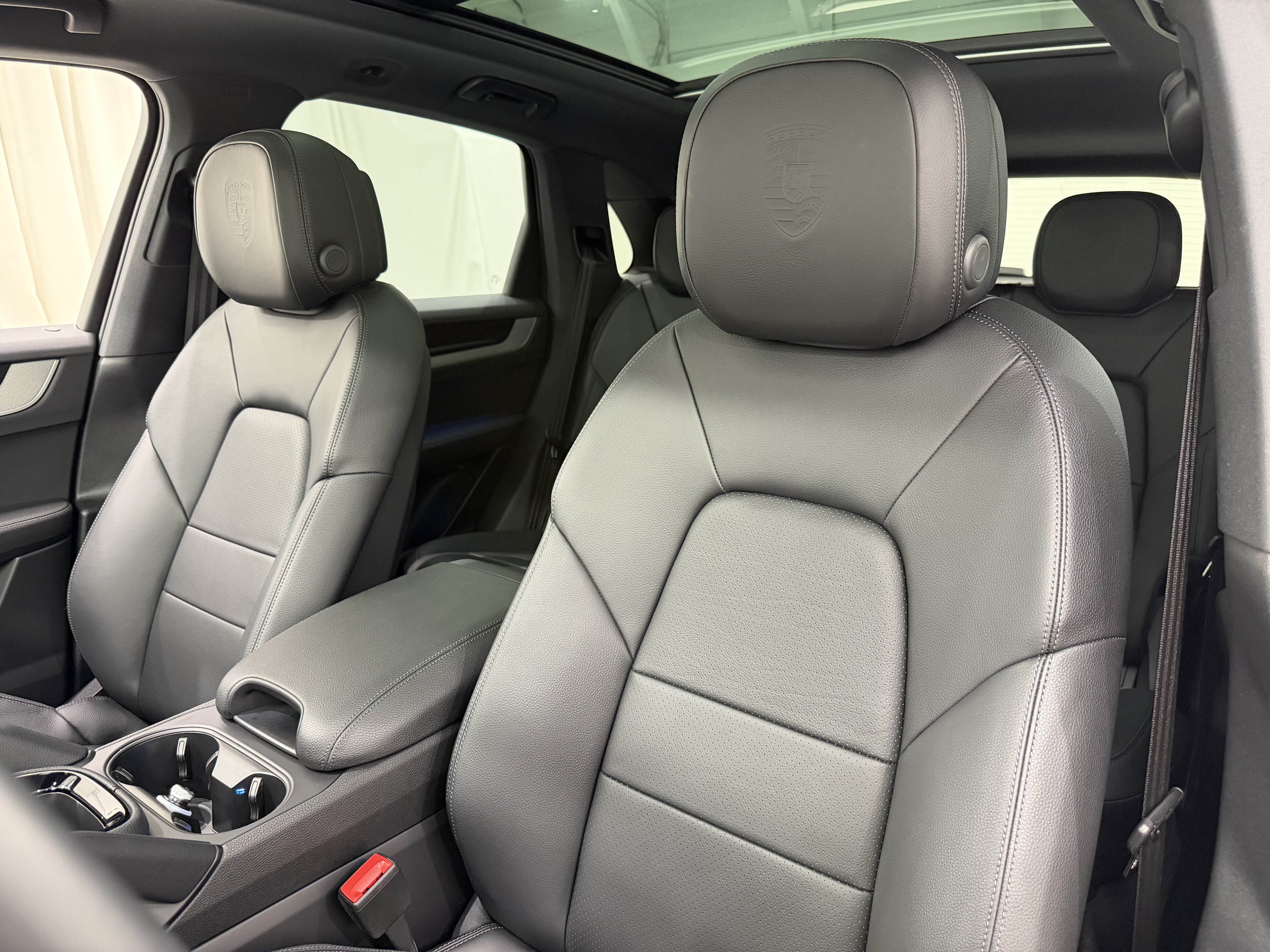 2024 Porsche Cayenne AWD