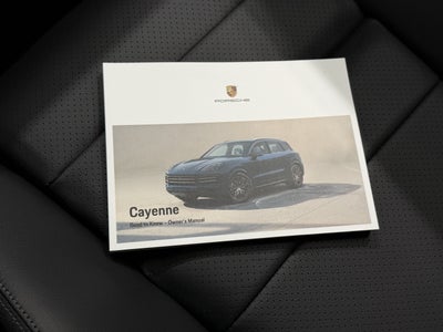 2024 Porsche Cayenne AWD