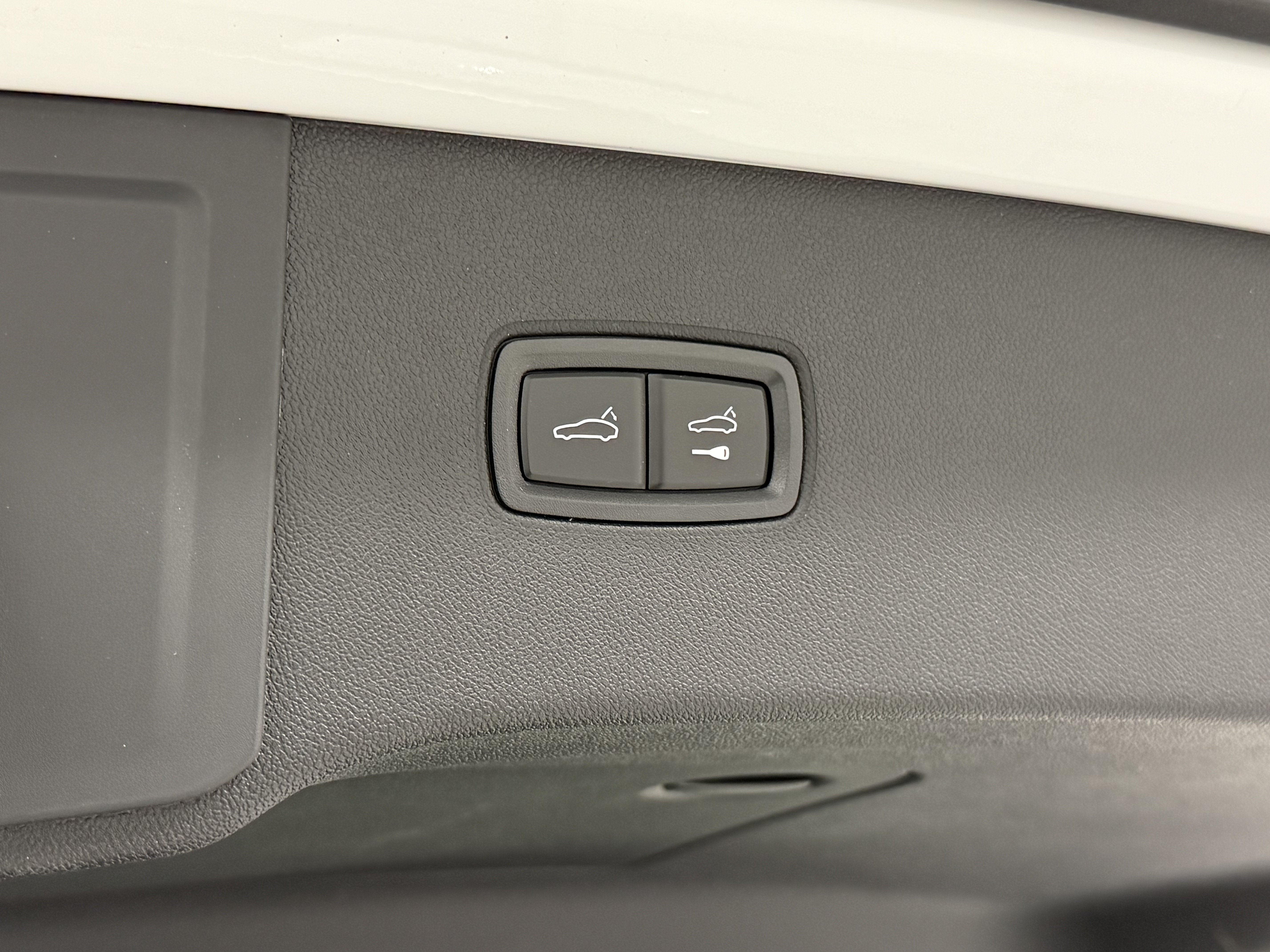 2024 Porsche Cayenne AWD
