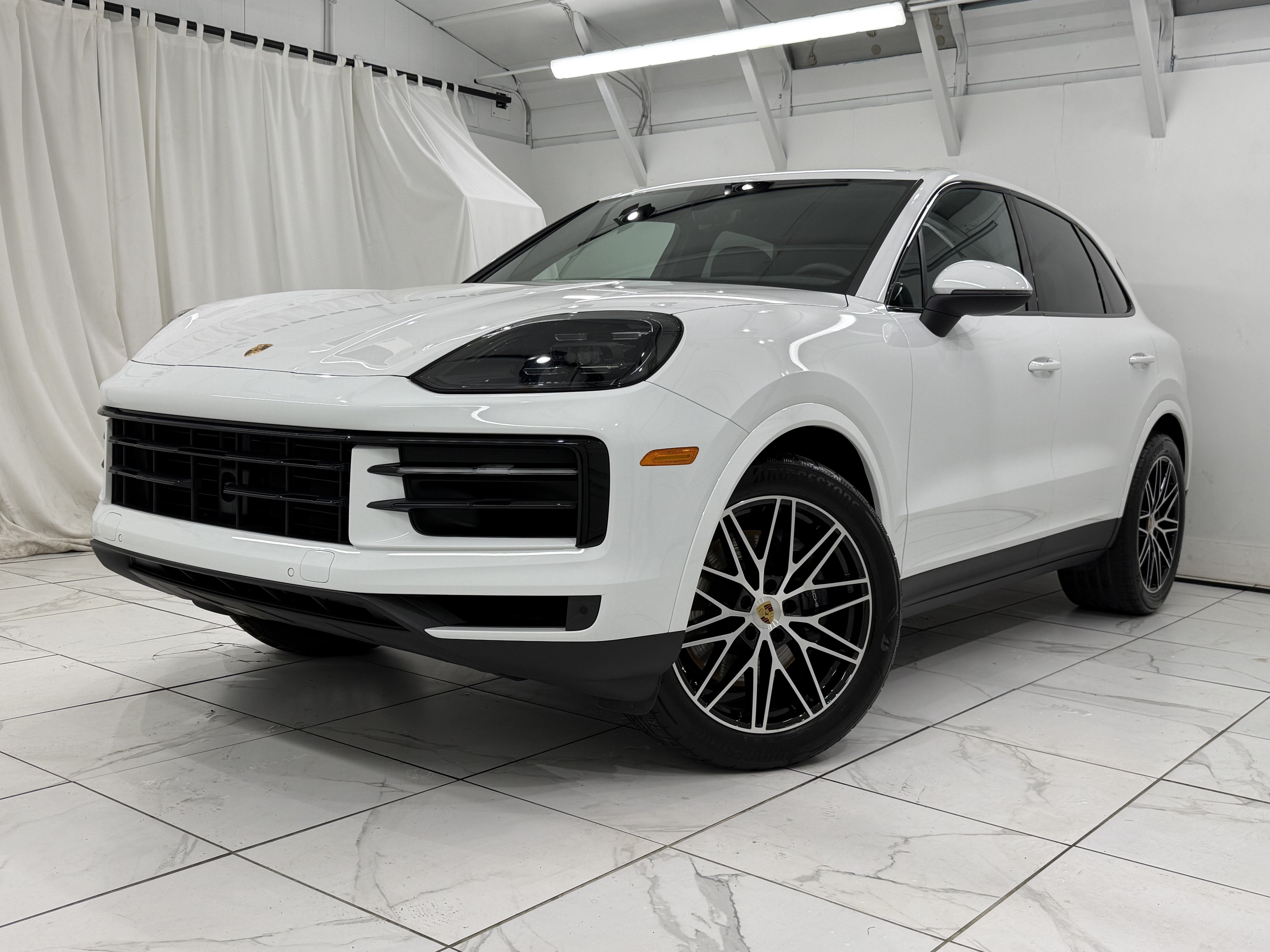 2024 Porsche Cayenne AWD