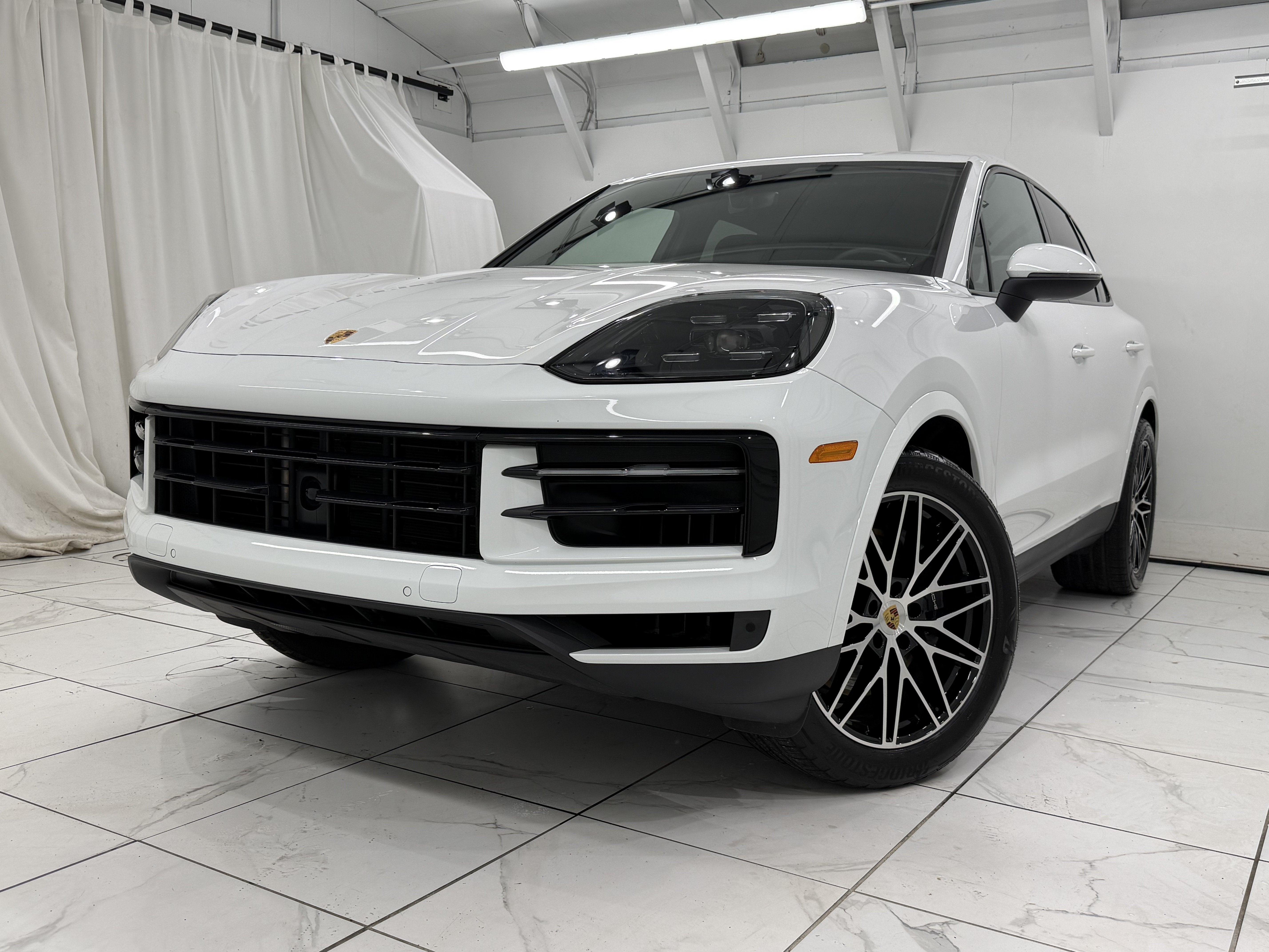 2024 Porsche Cayenne AWD
