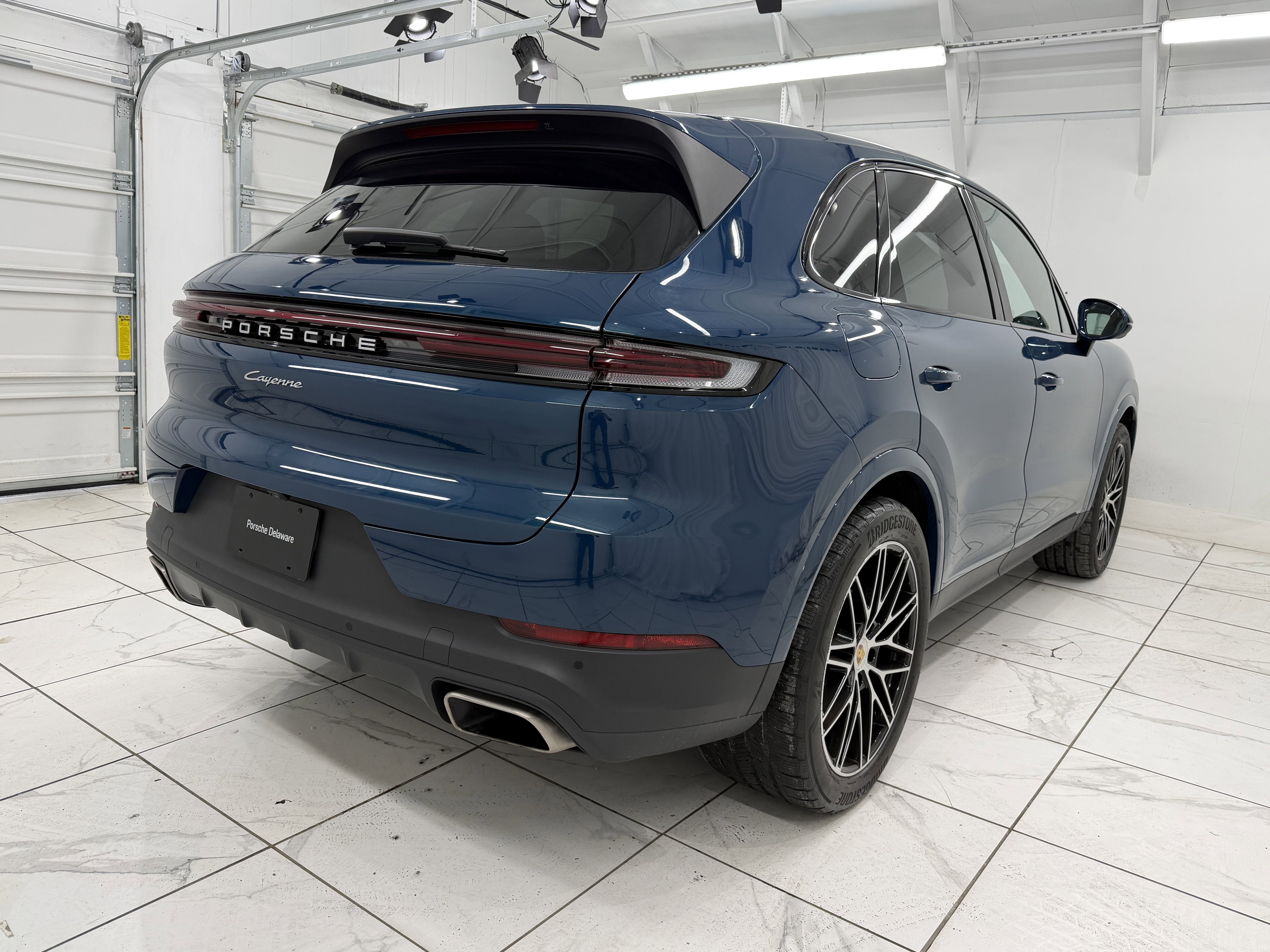 2024 Porsche Cayenne AWD