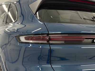 2024 Porsche Cayenne AWD